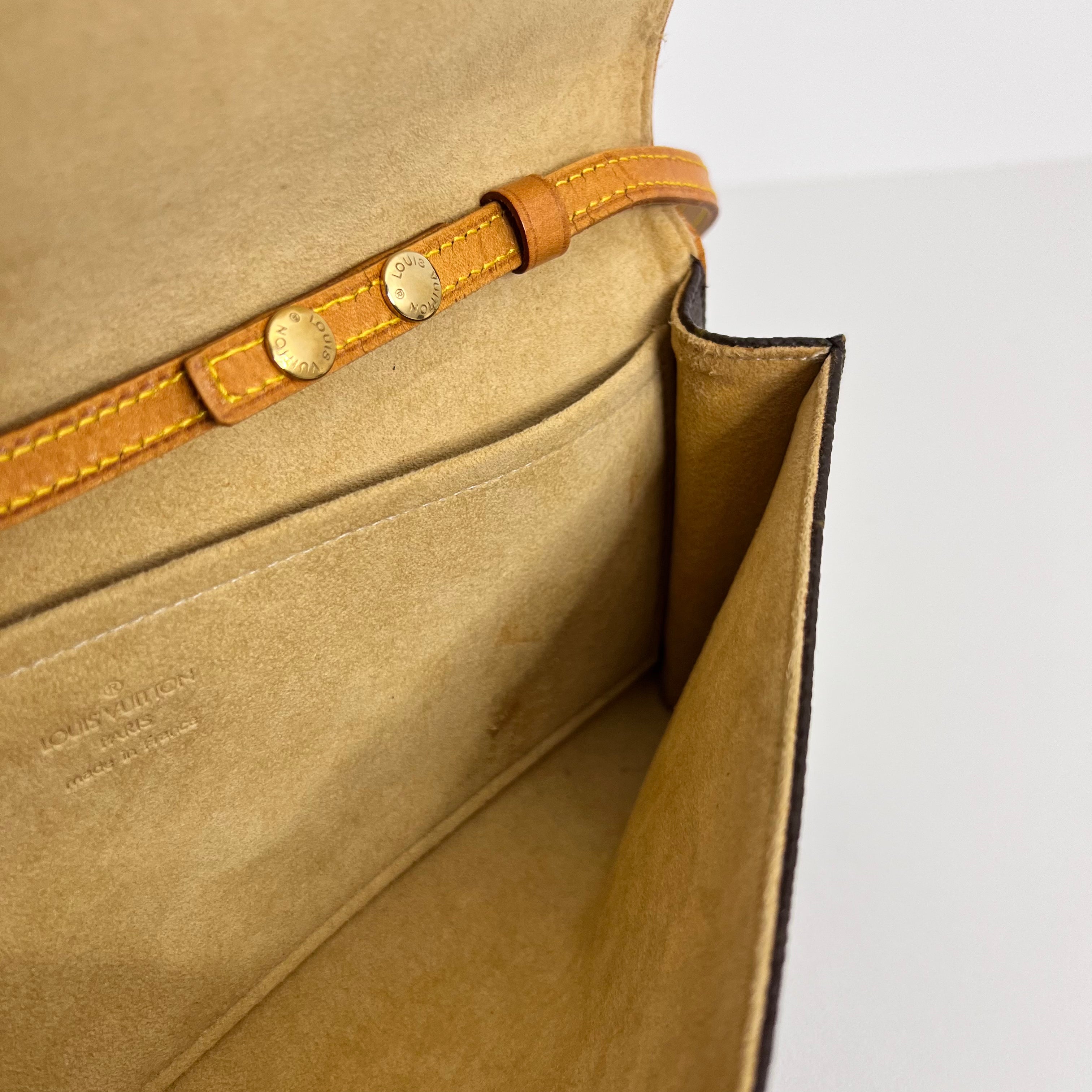Monogram Twin Pochette GM