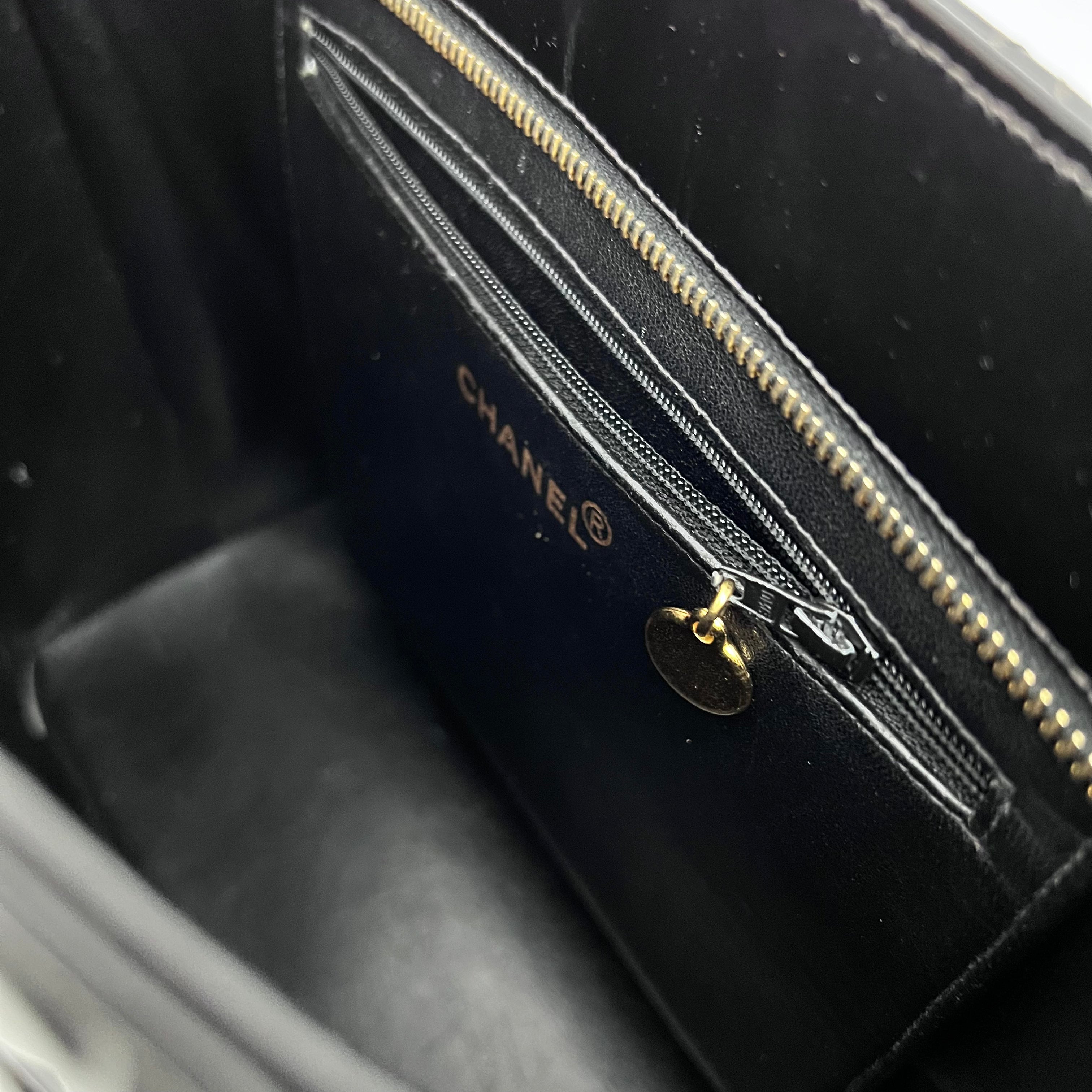 Black Patent Medallion Tote