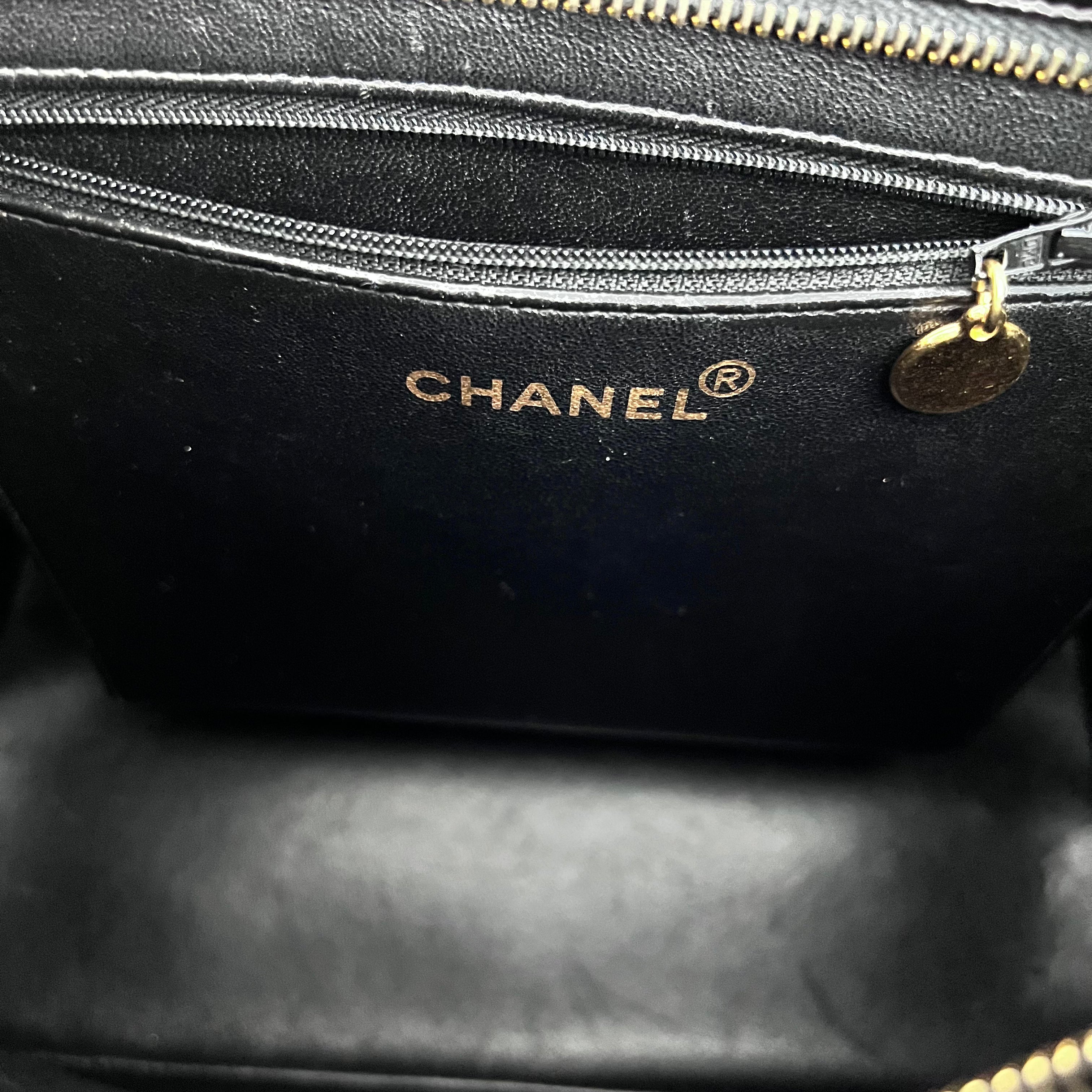 Black Patent Medallion Tote