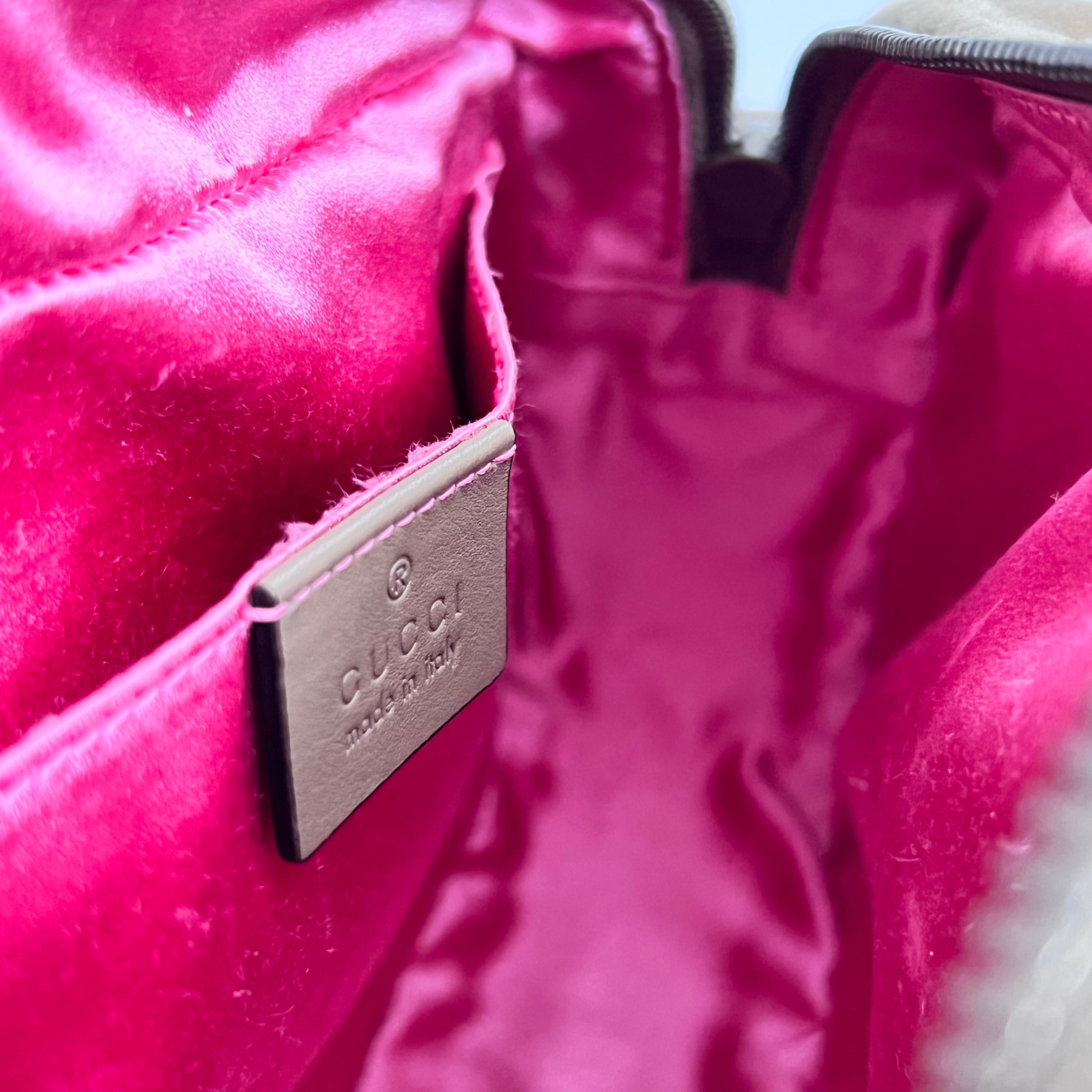 Small GG Marmont Matelassé Velvet Shoulder Bag