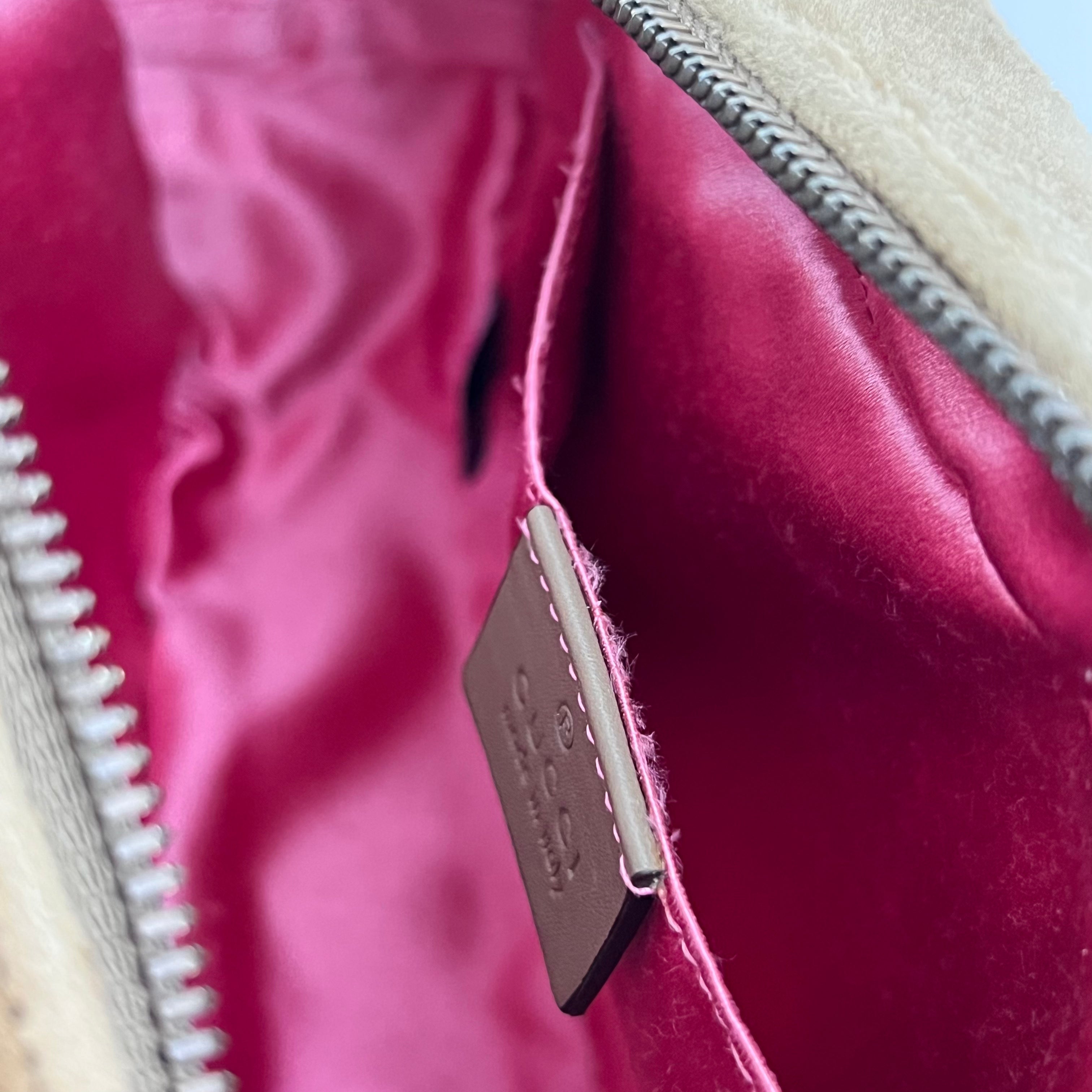 Small GG Marmont Matelassé Velvet Shoulder Bag