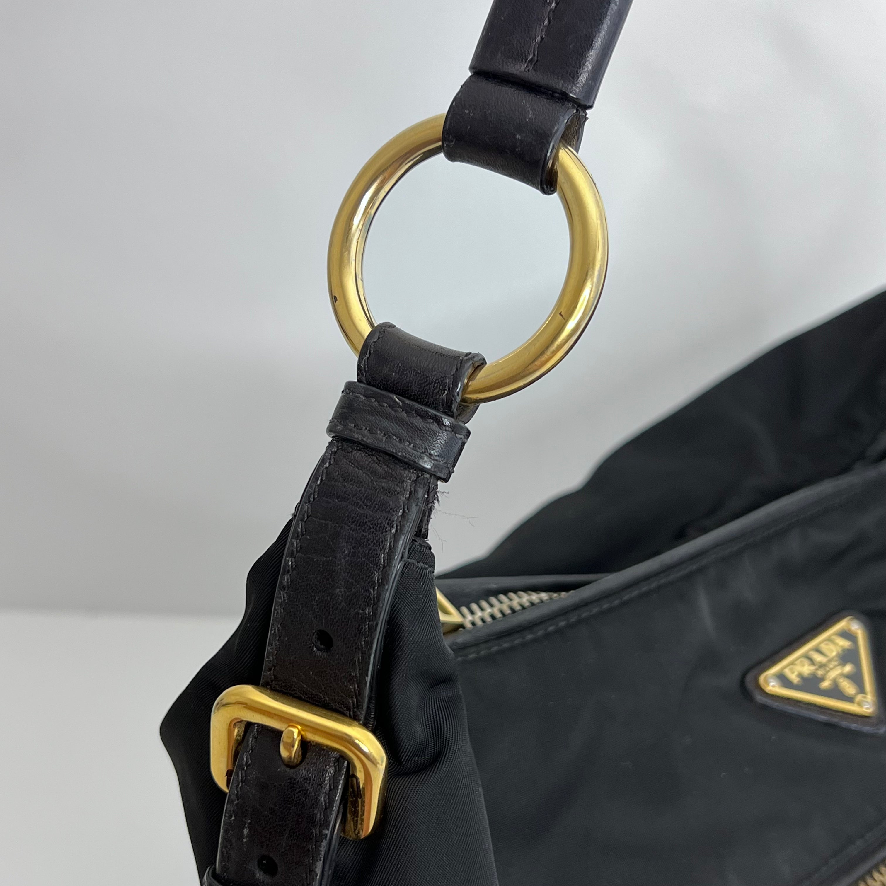 Nylon Tessuto Shoulder Bag