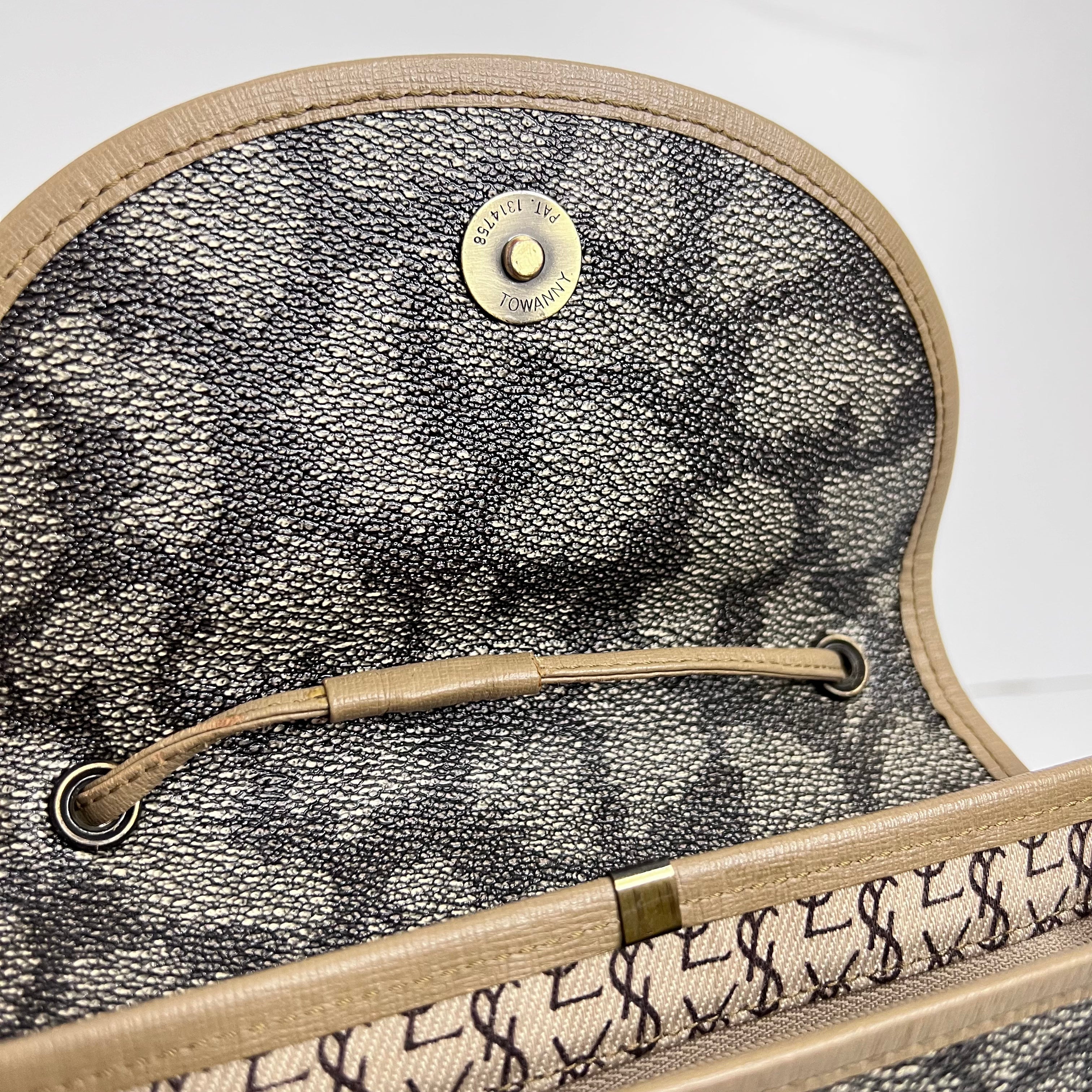 Vintage Giraffe Print Crossbody