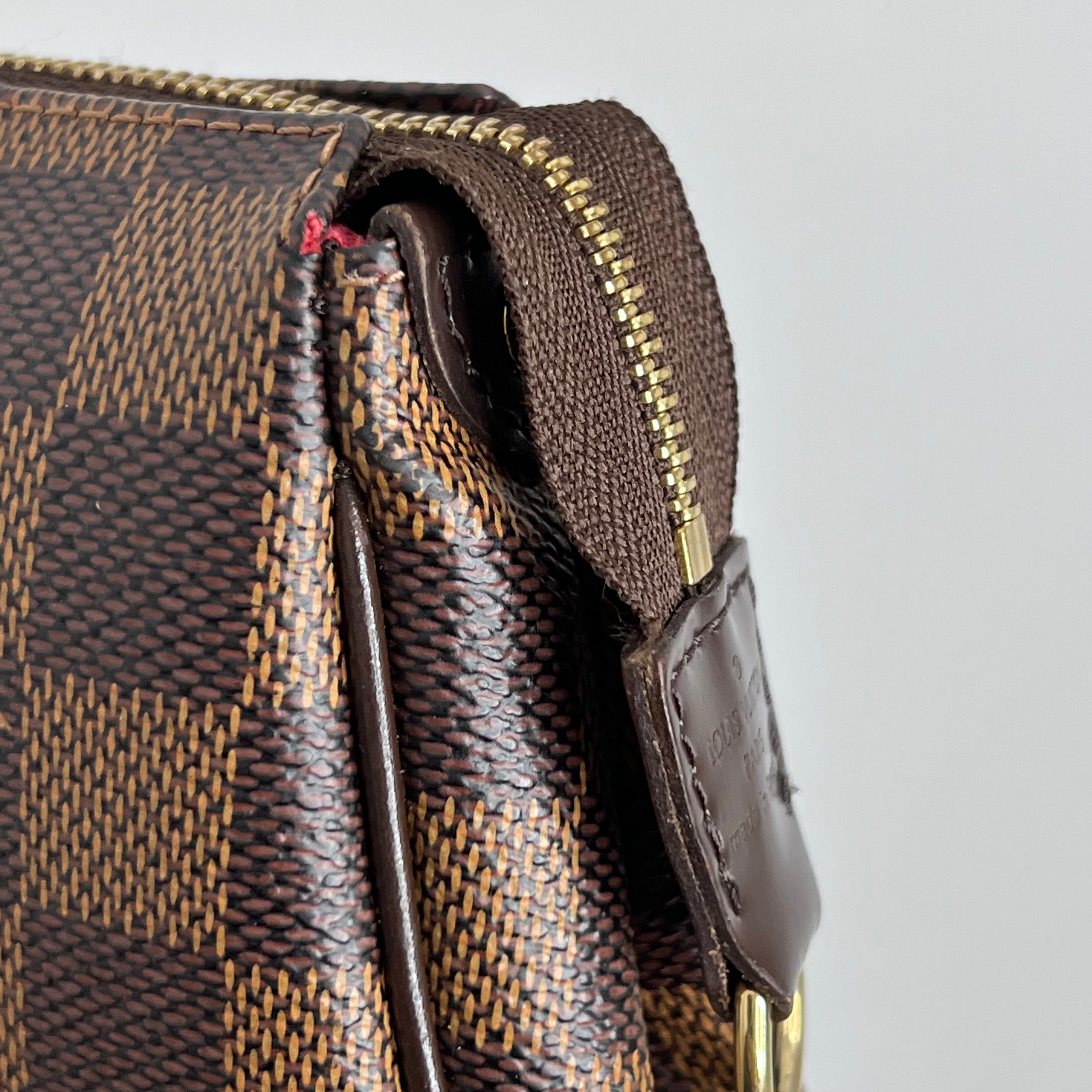 Damier Ebene Pochette Eva
