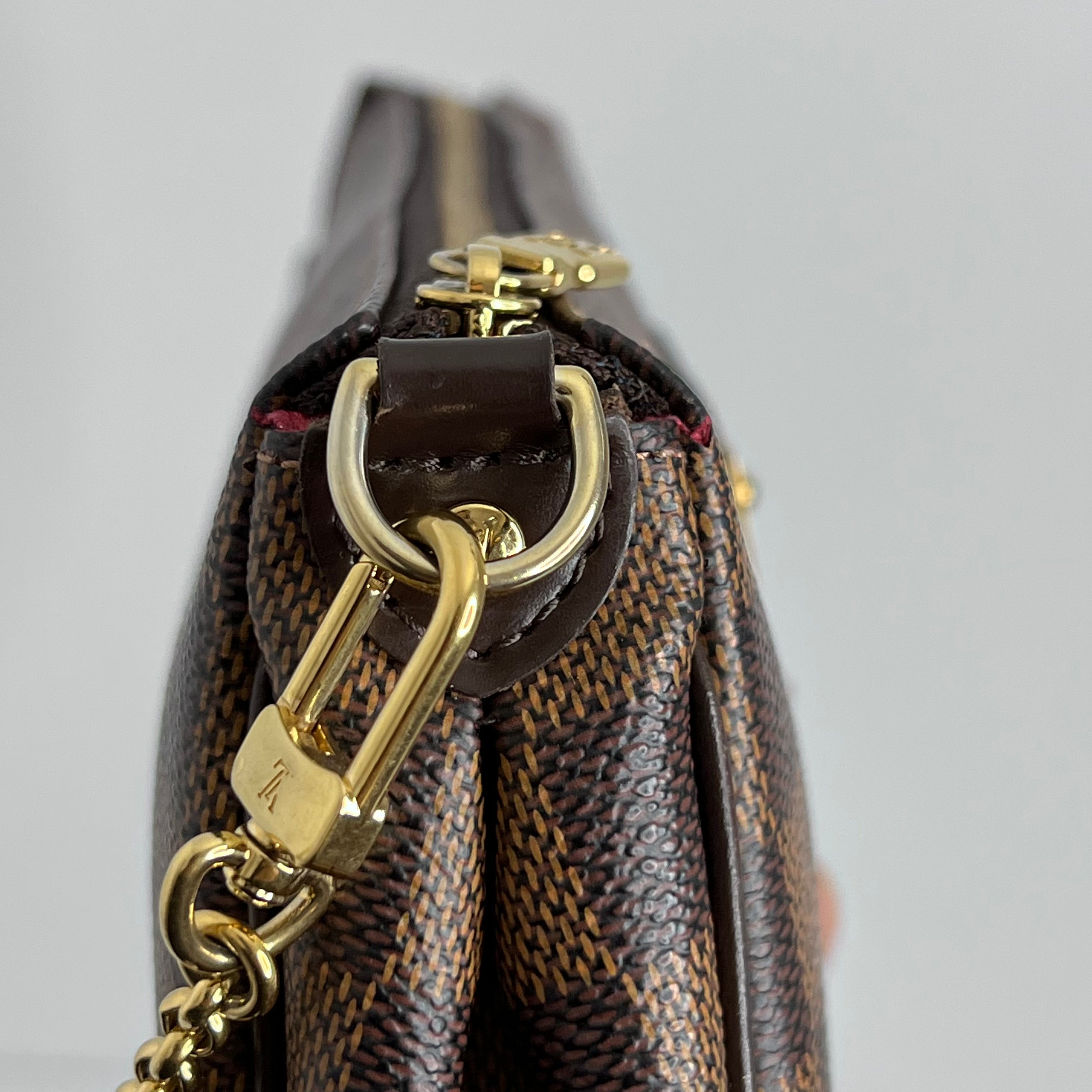 Damier Ebene Pochette Eva