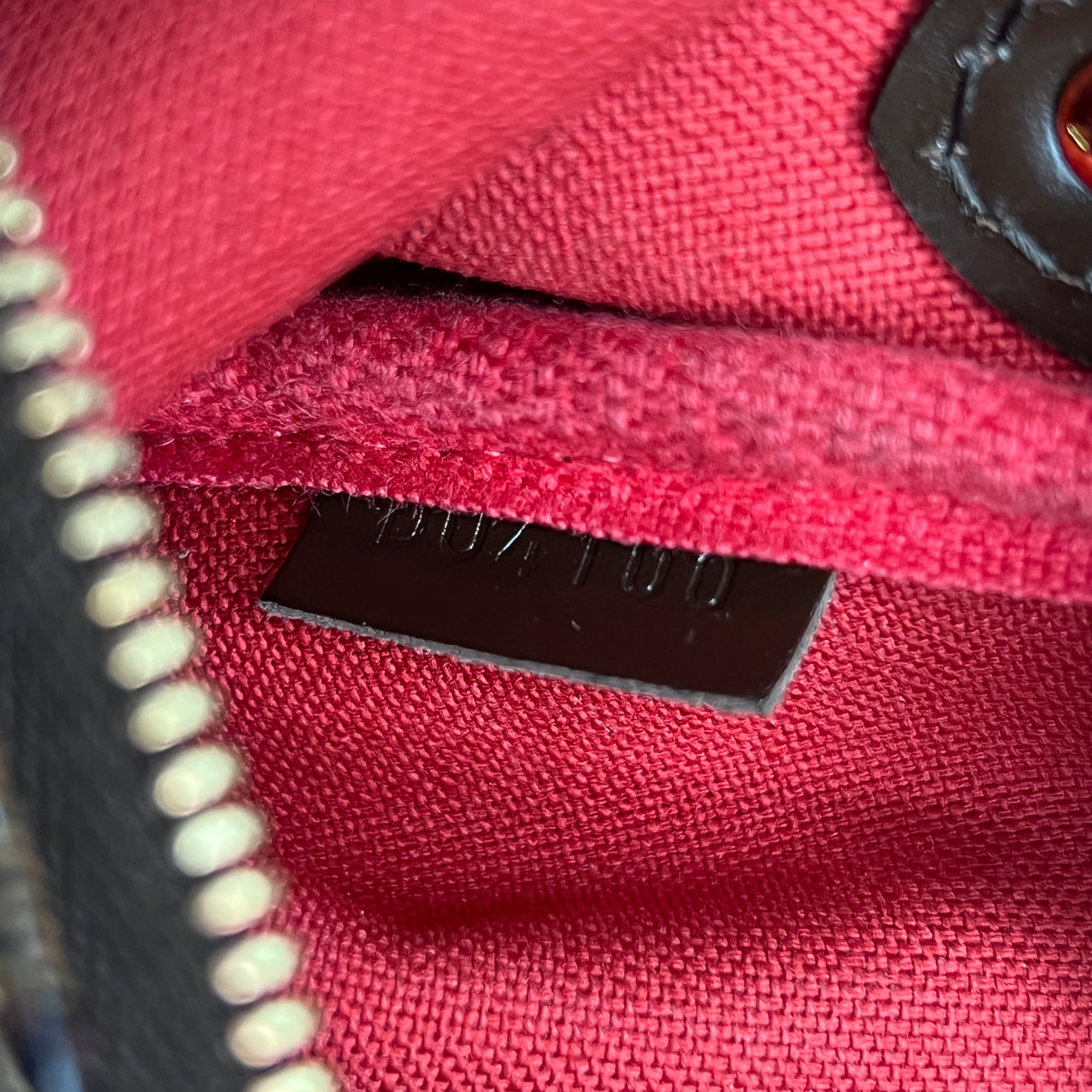 Damier Ebene Pochette Eva