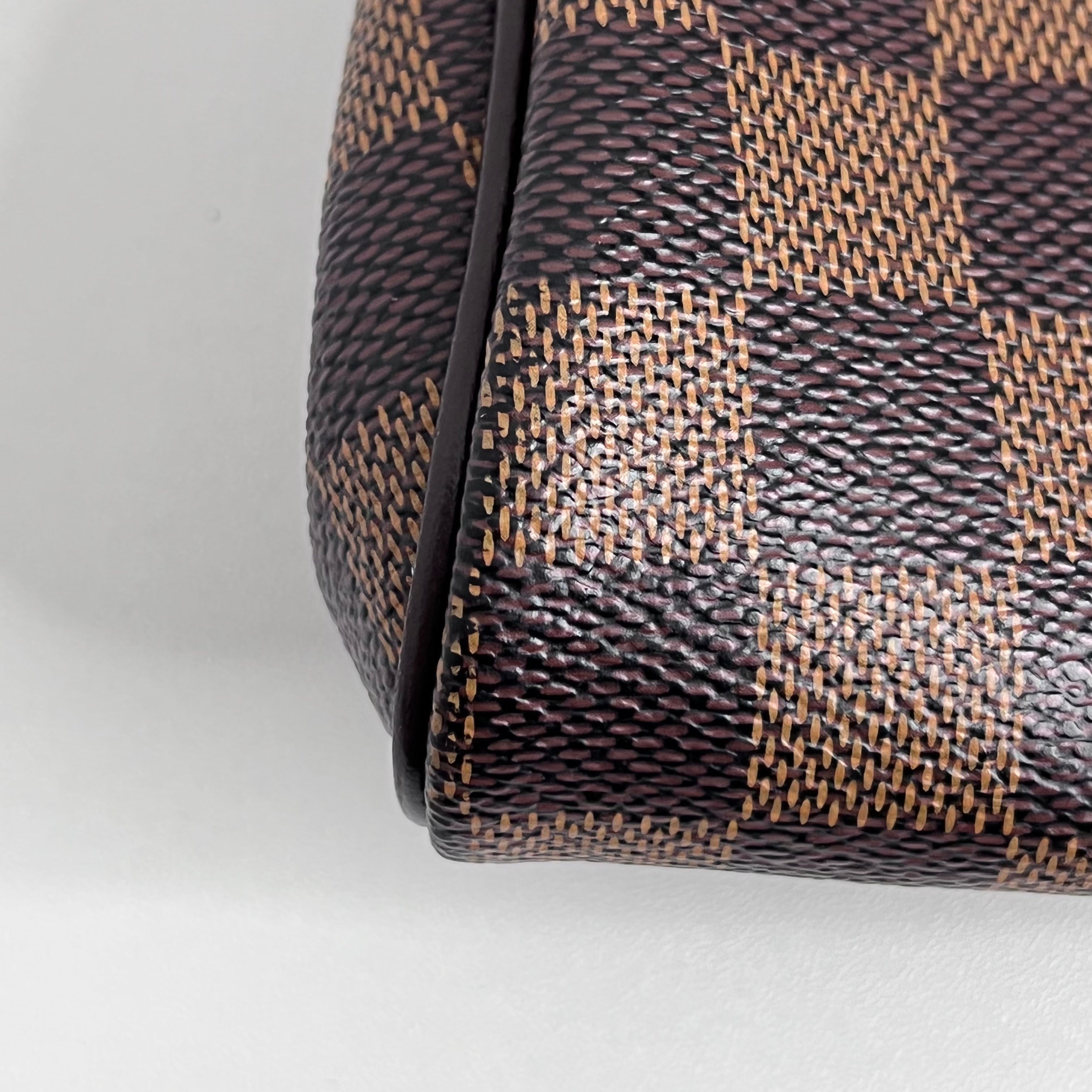 Damier Ebene Pochette Eva