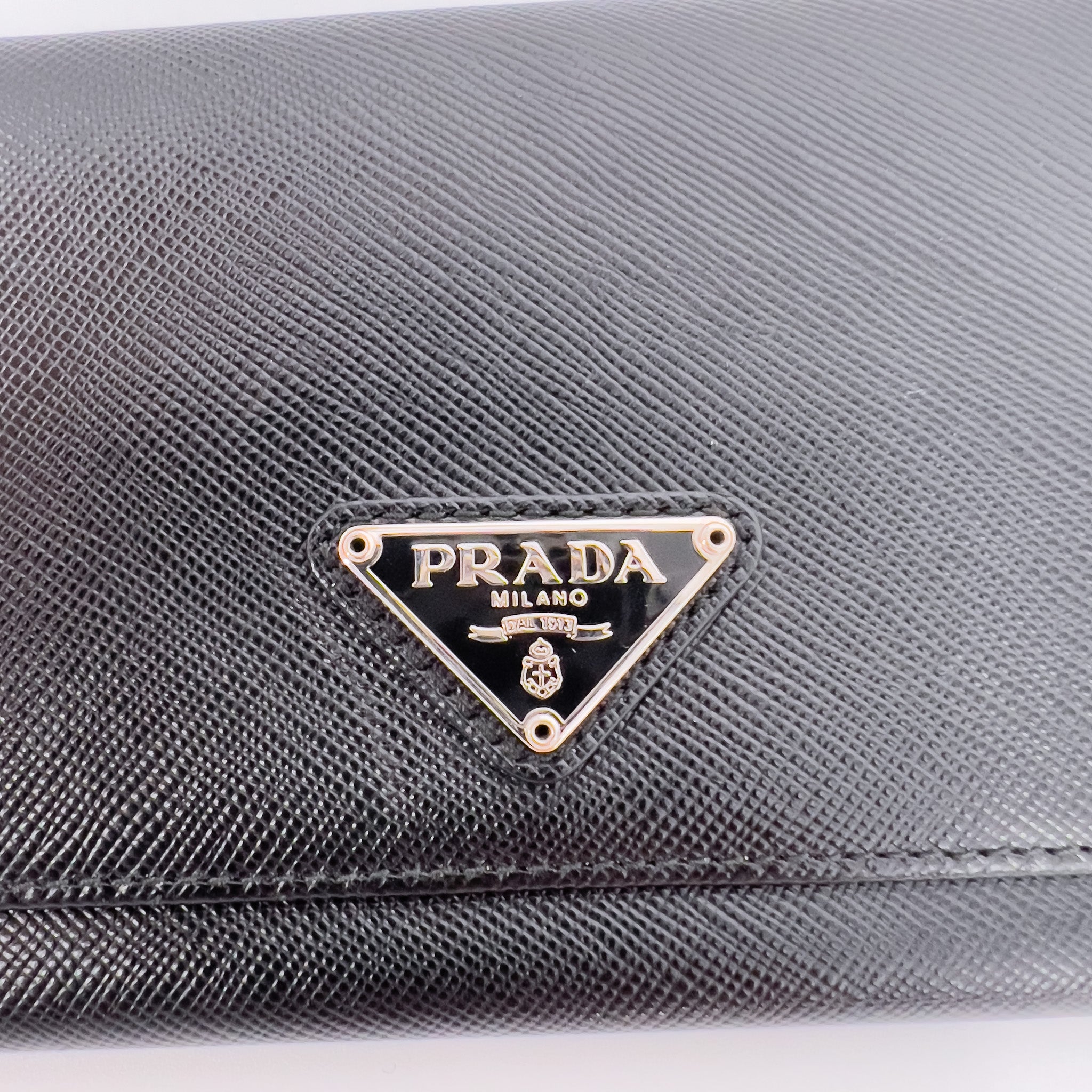 Black Saffiano Leather - Classic logo