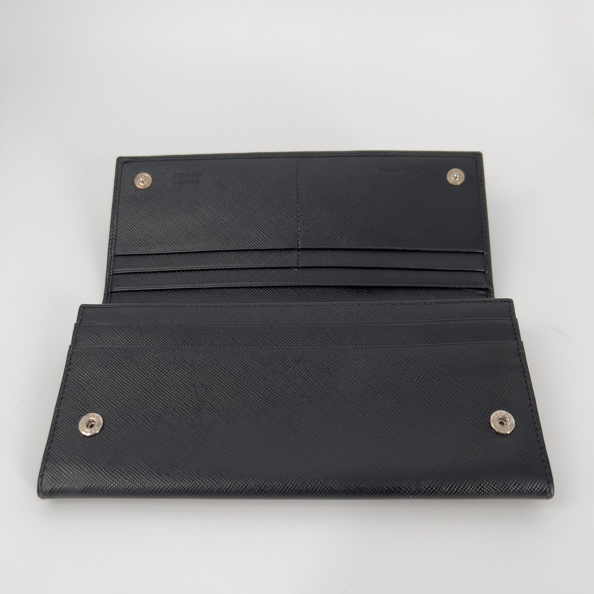Black Saffiano Leather - Classic logo