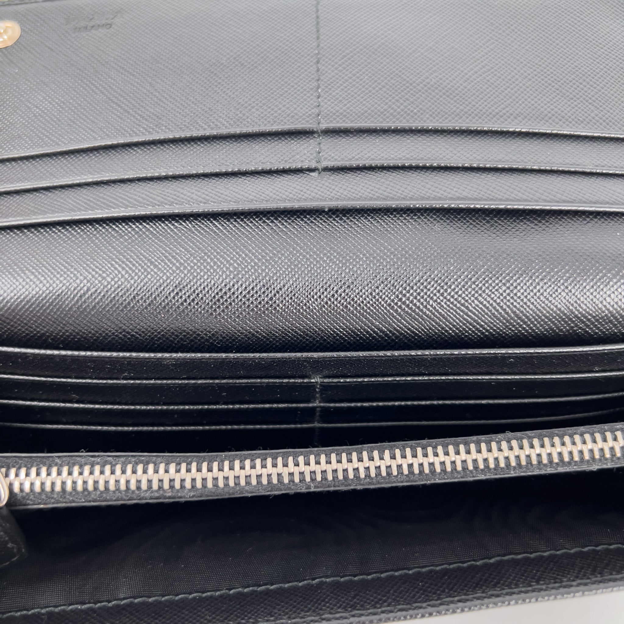 Black Saffiano Leather - Classic logo