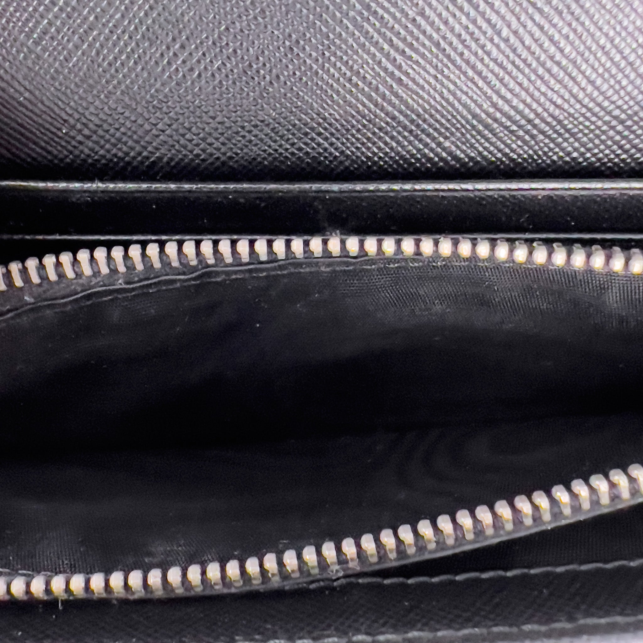 Black Saffiano Leather - Classic logo