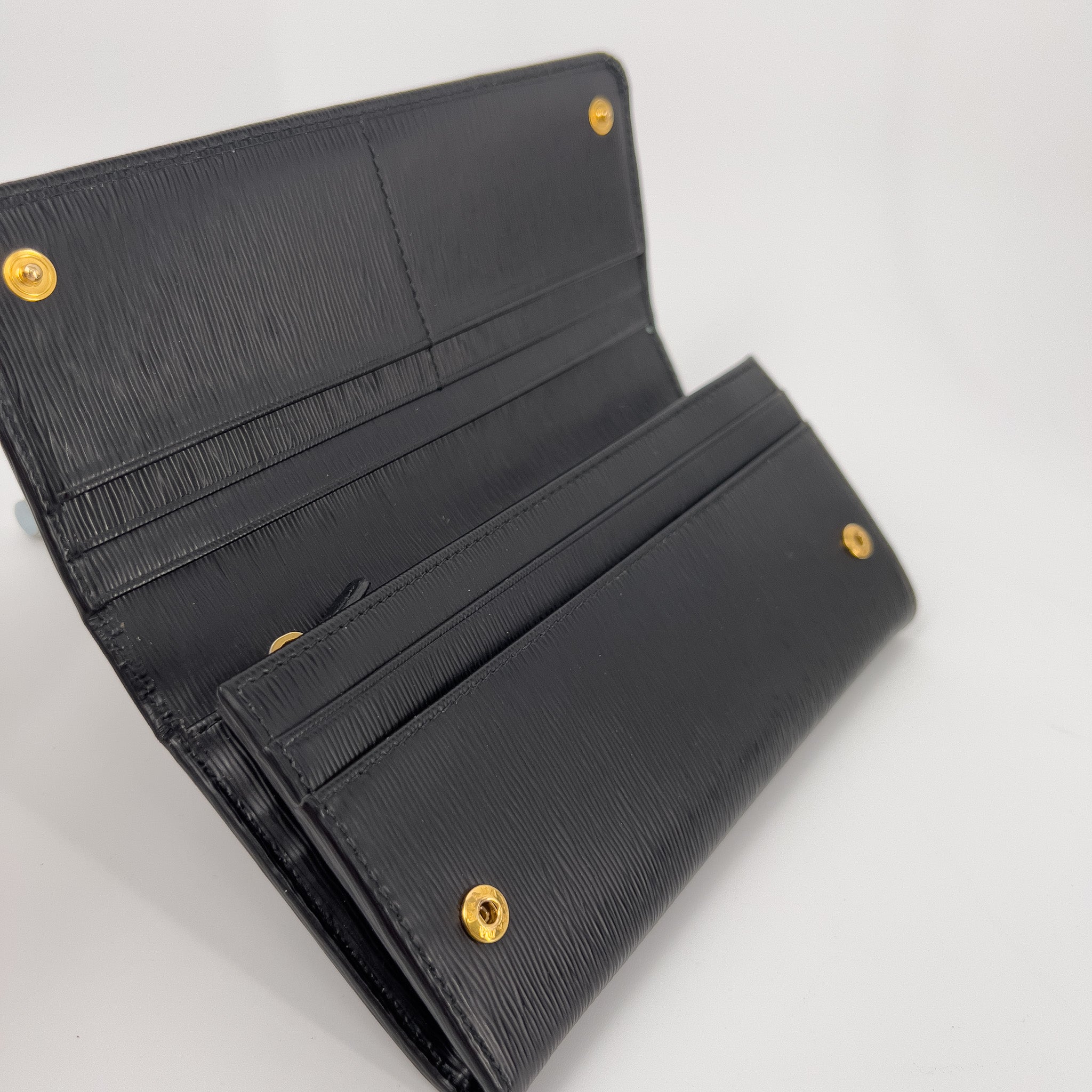 Black Saffiano Leather with Gold Chain
