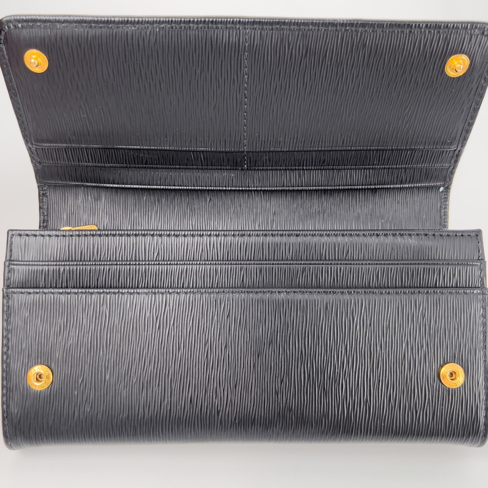 Black Saffiano Leather with Gold Chain