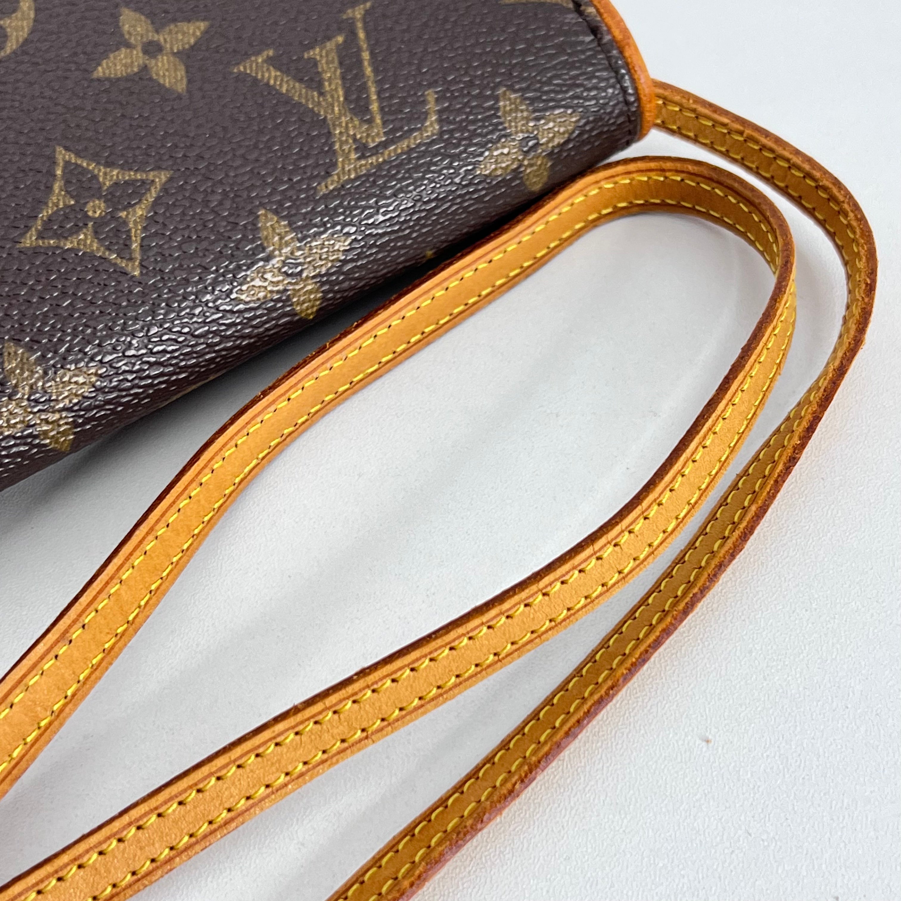 Monogram Pochette Twin GM