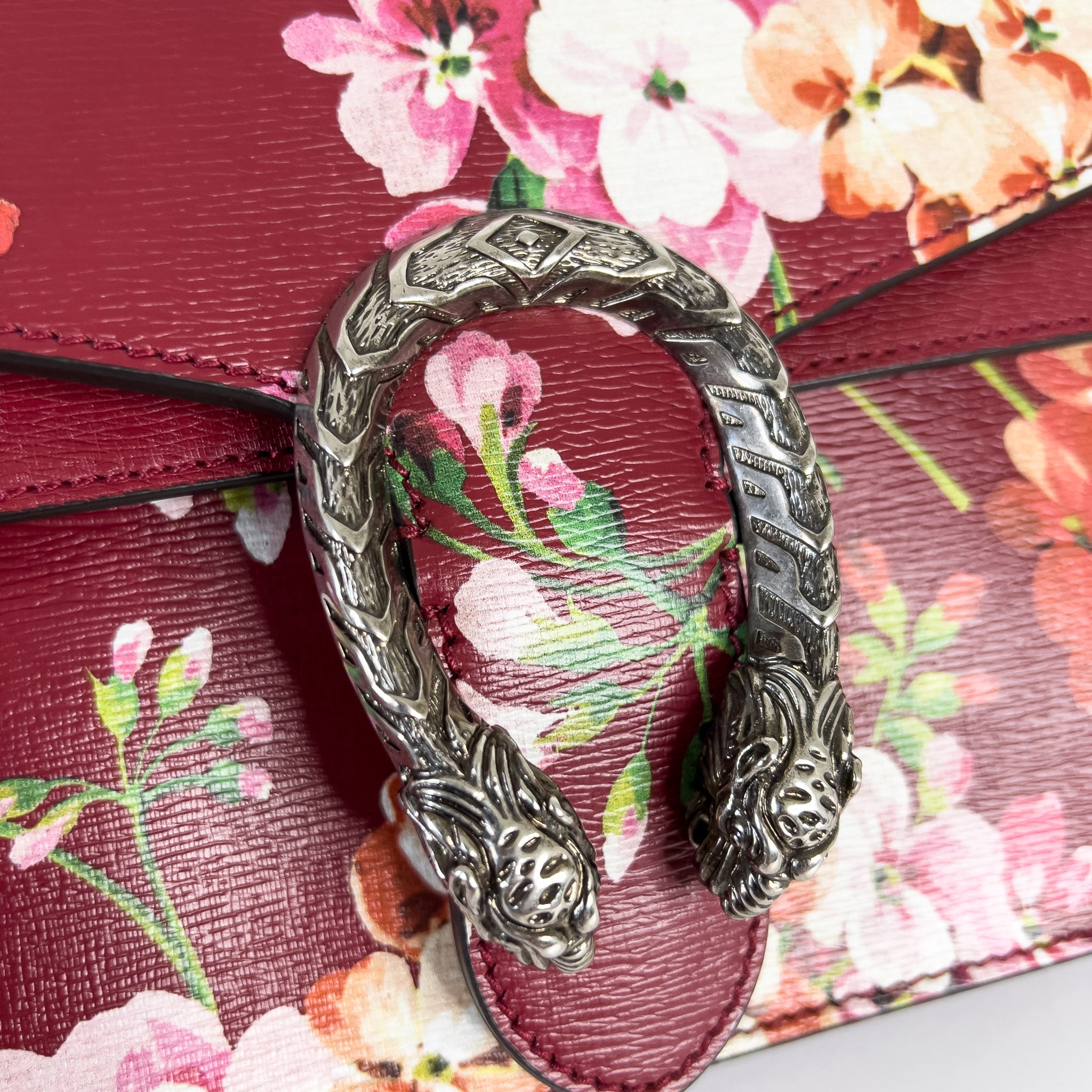 Medium Dionysus Bloom