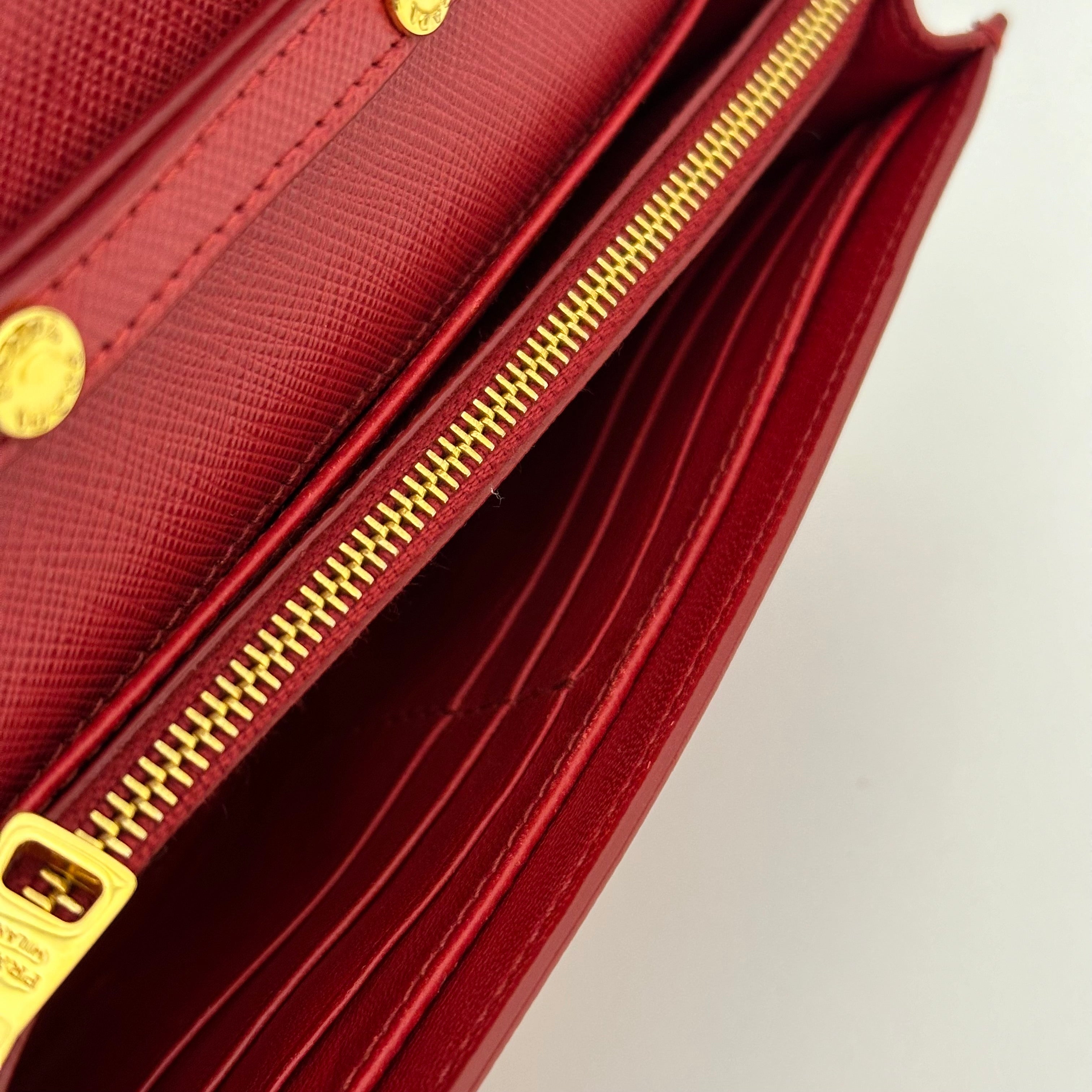 Red Saffiano WOC