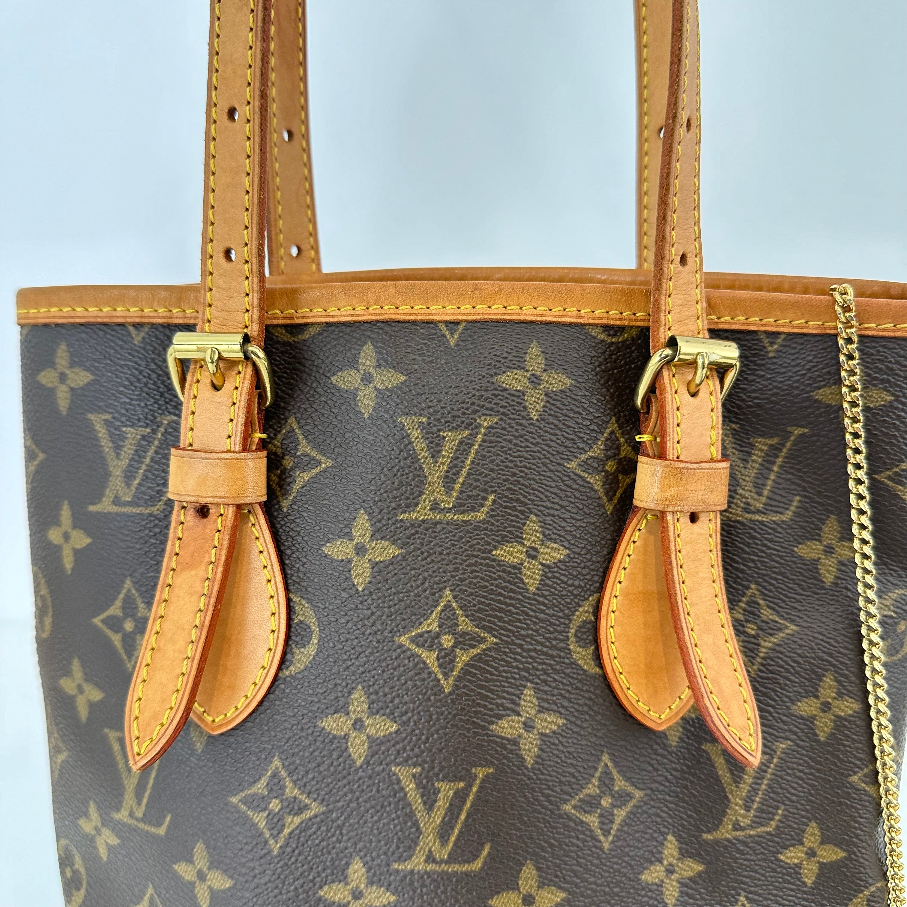 Marais Bucket Bag w/ Pouch