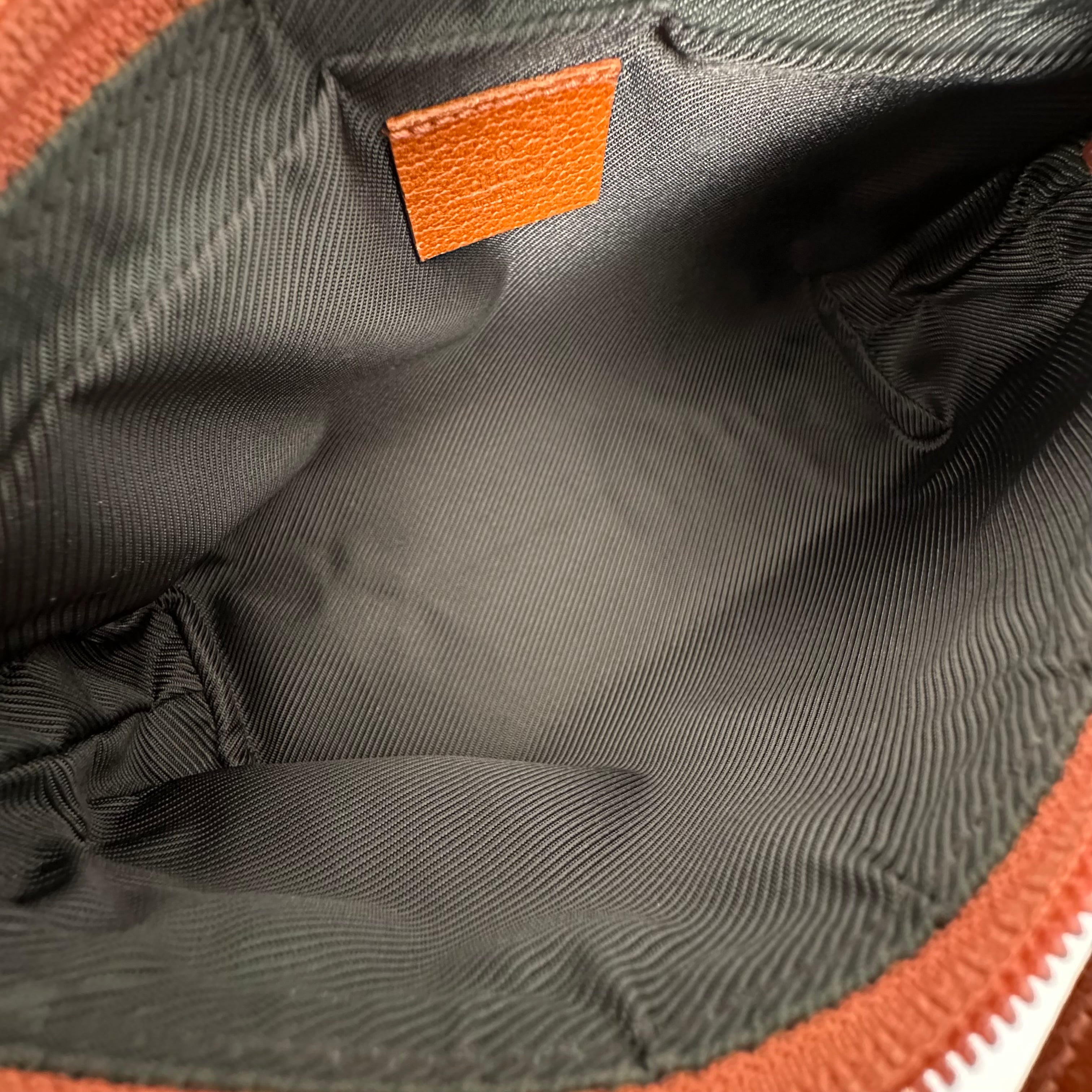 GG Web Pochette