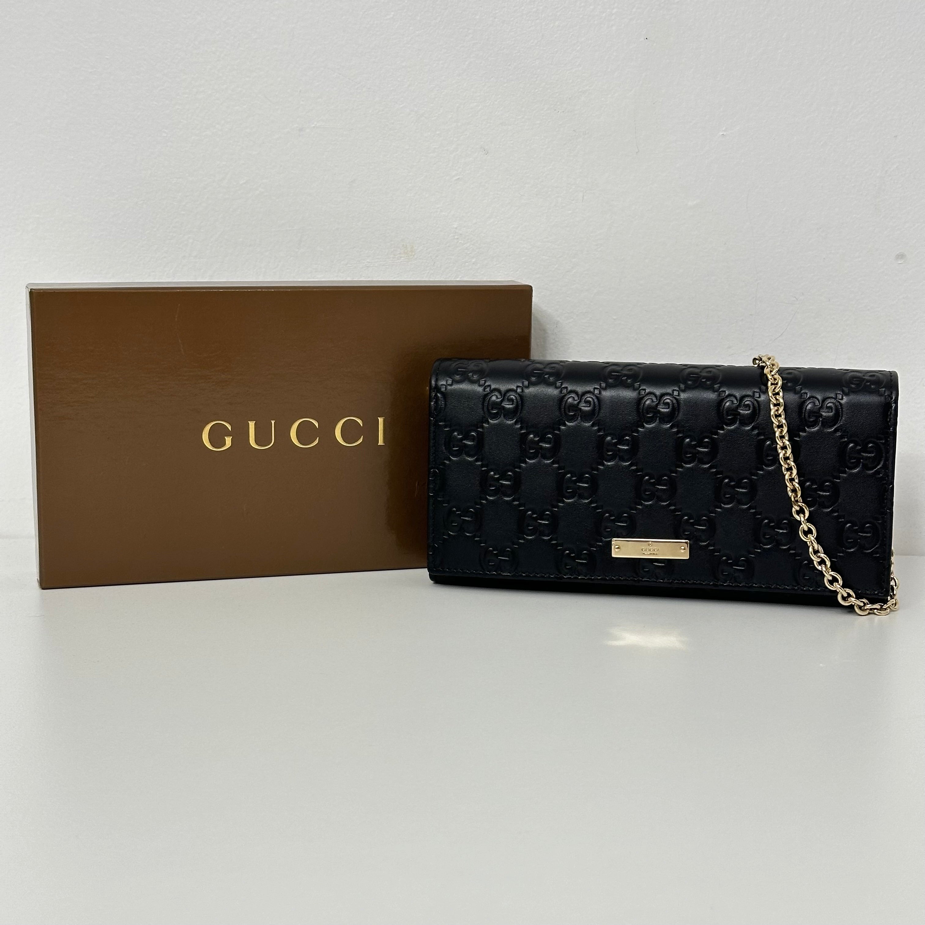 Guccissima Wallet on Chain