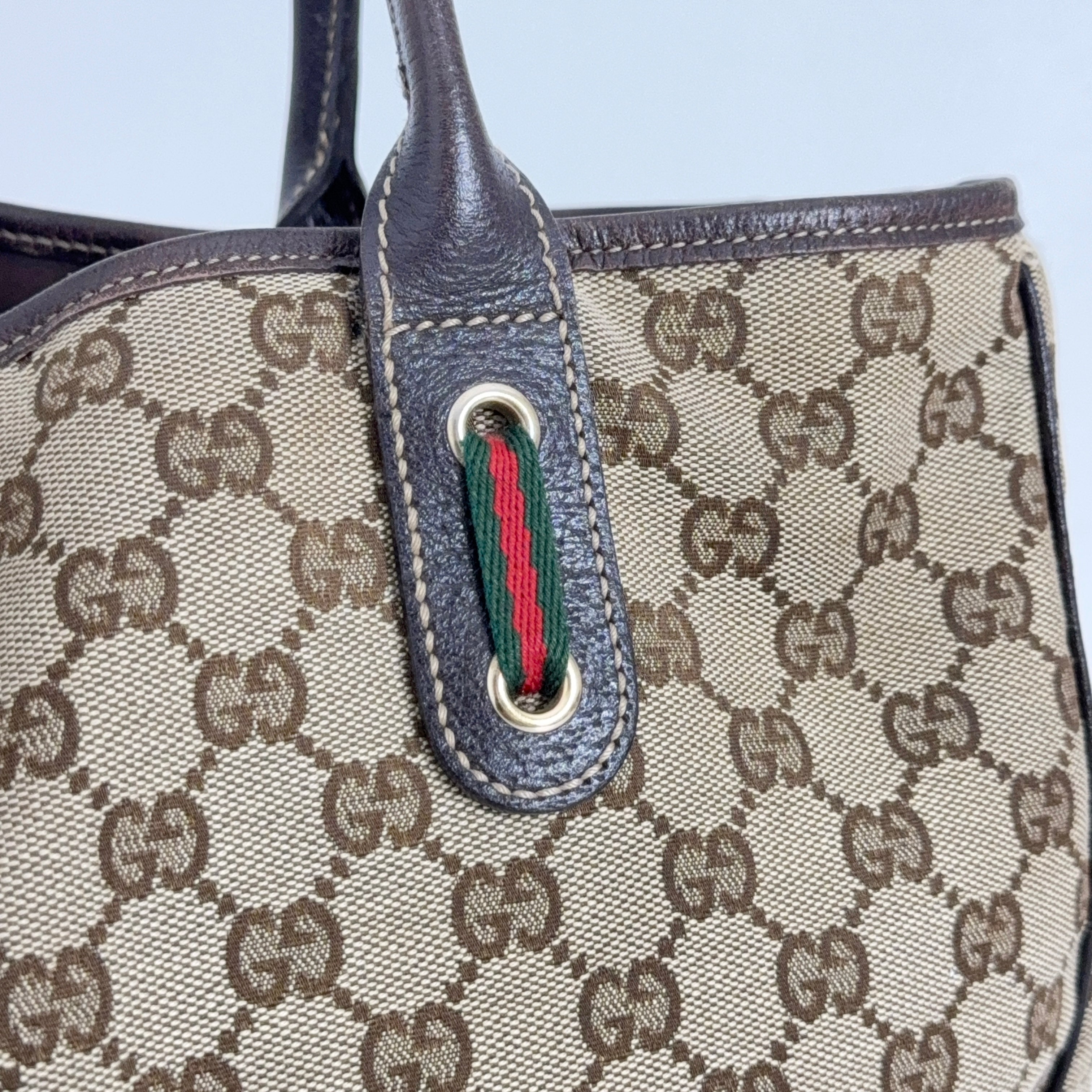 Medium Prince Shoulder Bag