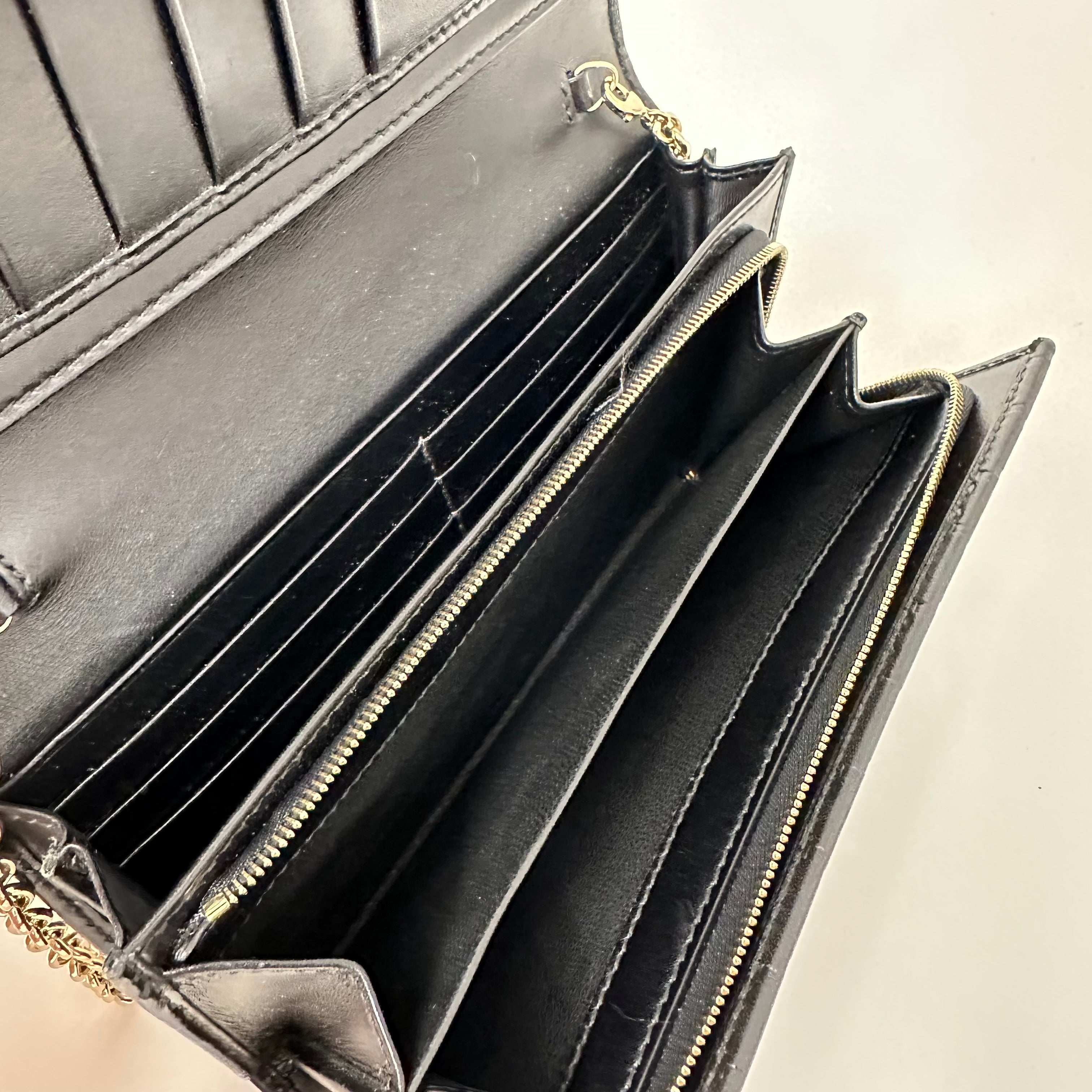 Guccissima Wallet on Chain