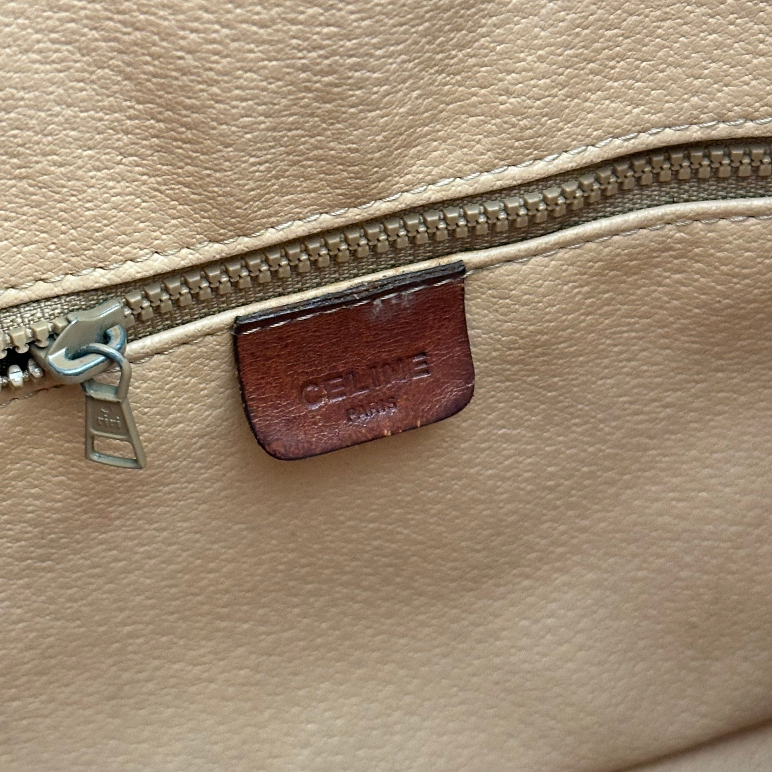 Light Macadem Bucket Bag