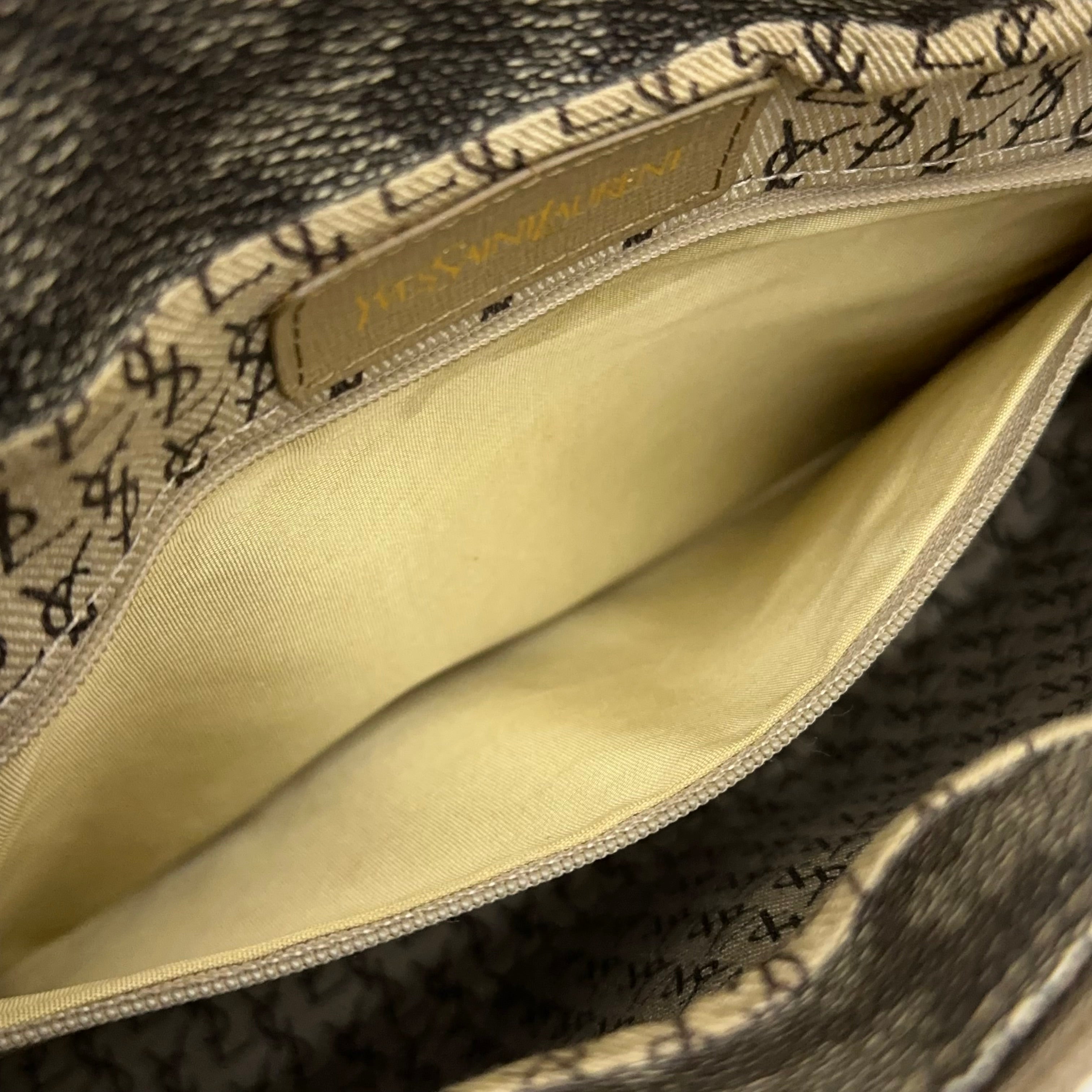 Giraffe Crossbody