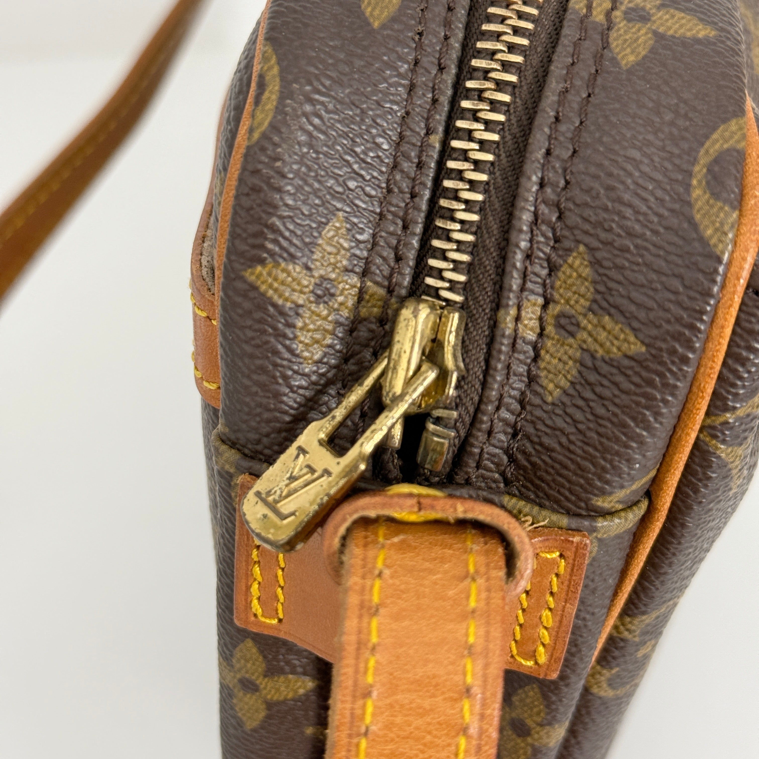 Monogram Jeune Fille