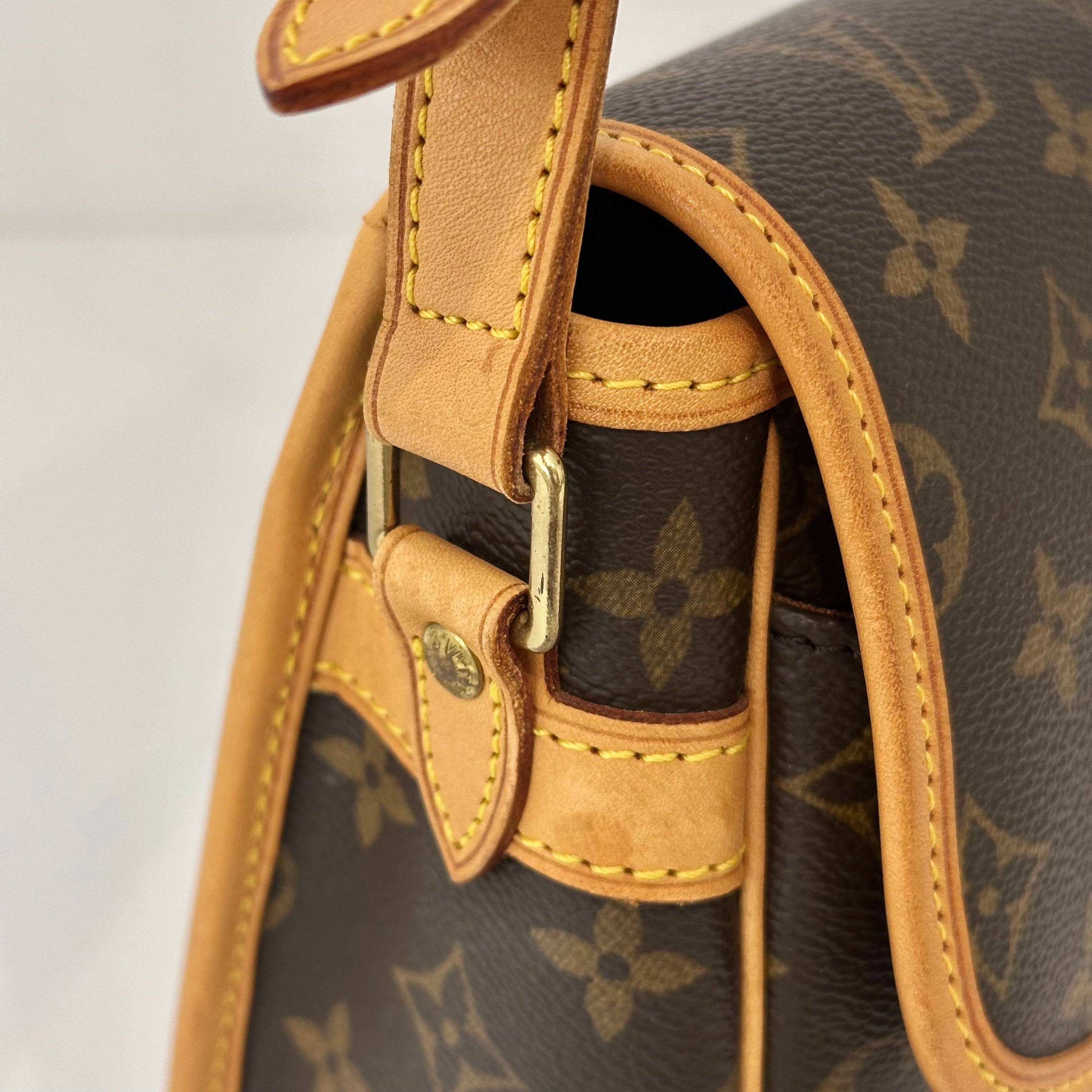 Monogram Sologne