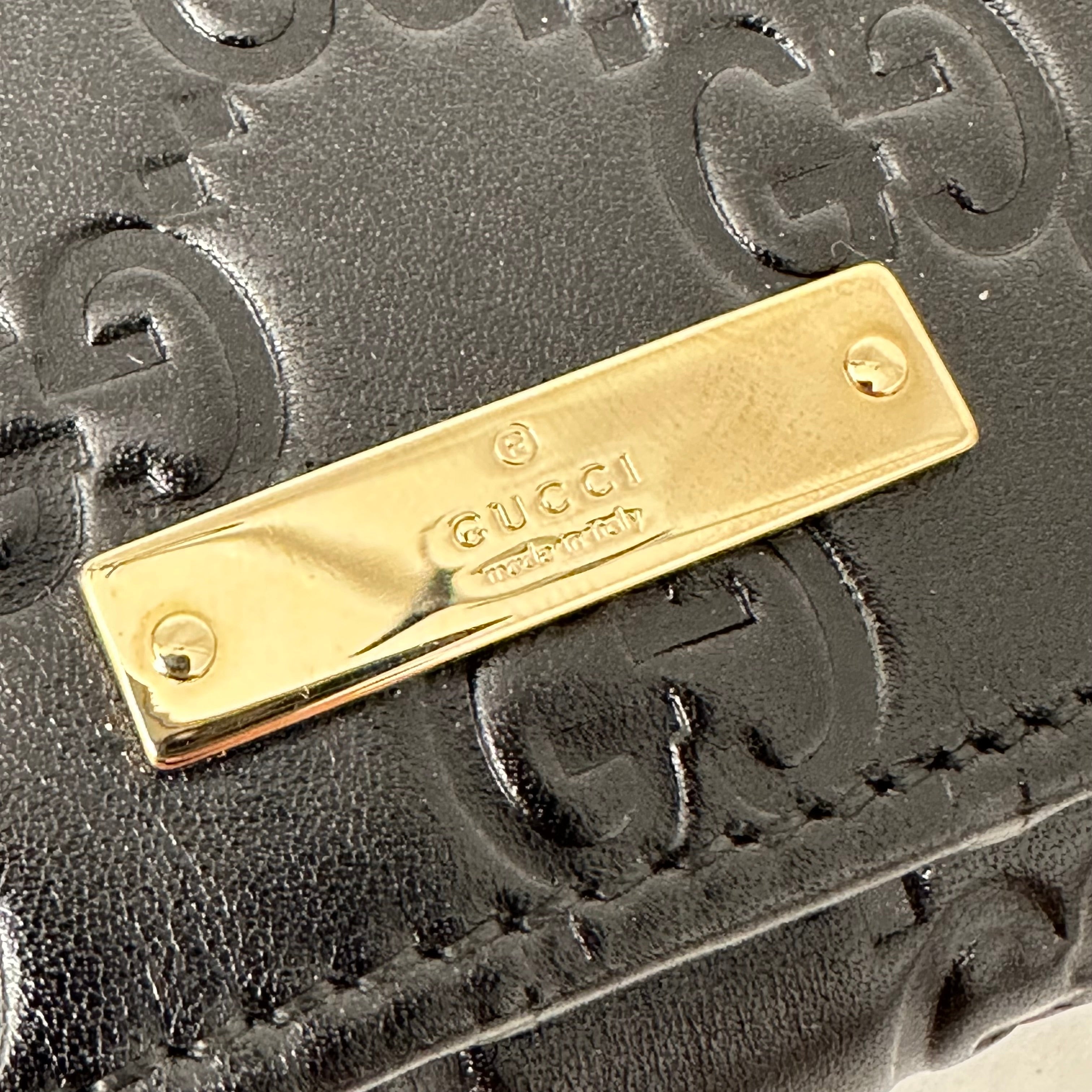 Guccissima Wallet on Chain