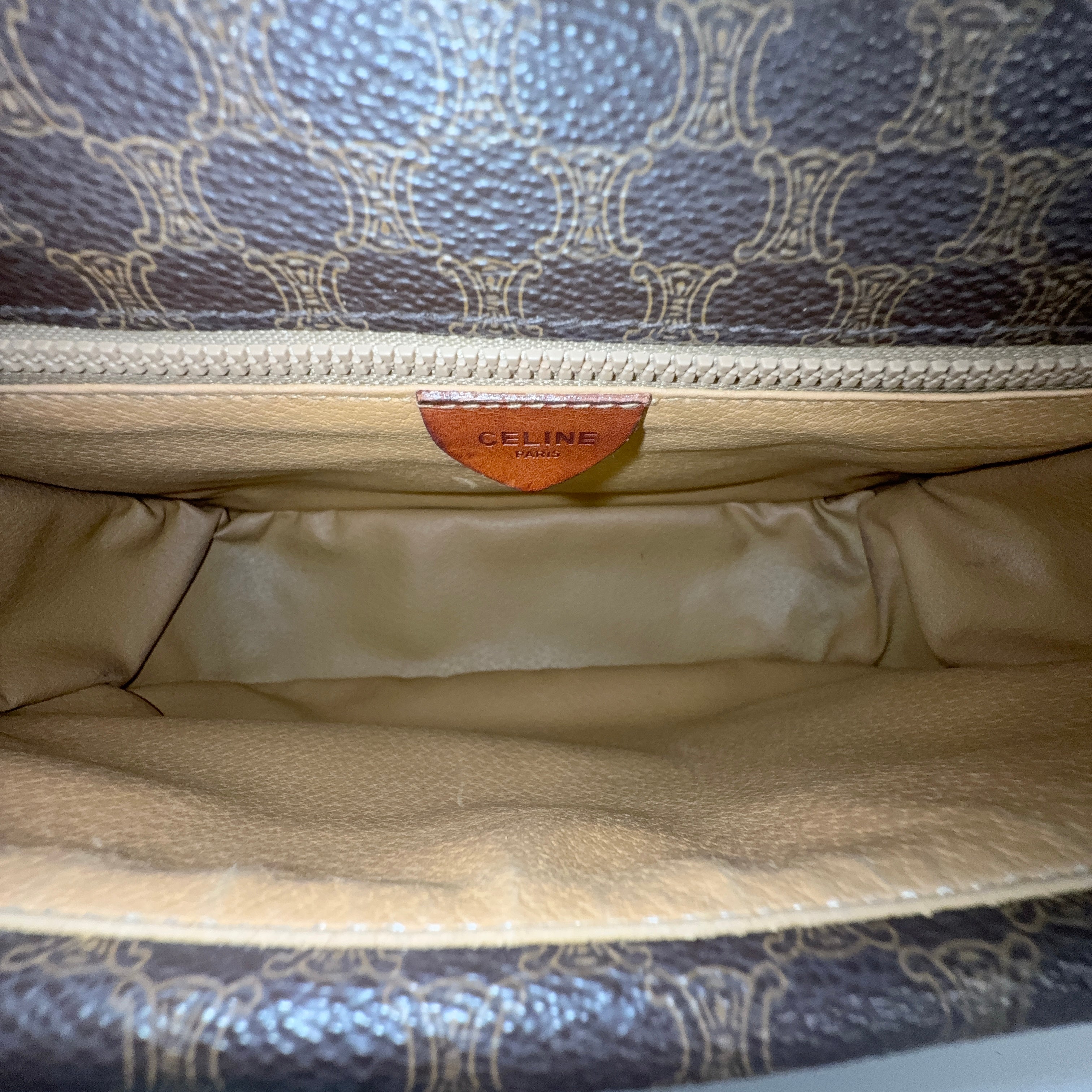 Macadam Crossbody