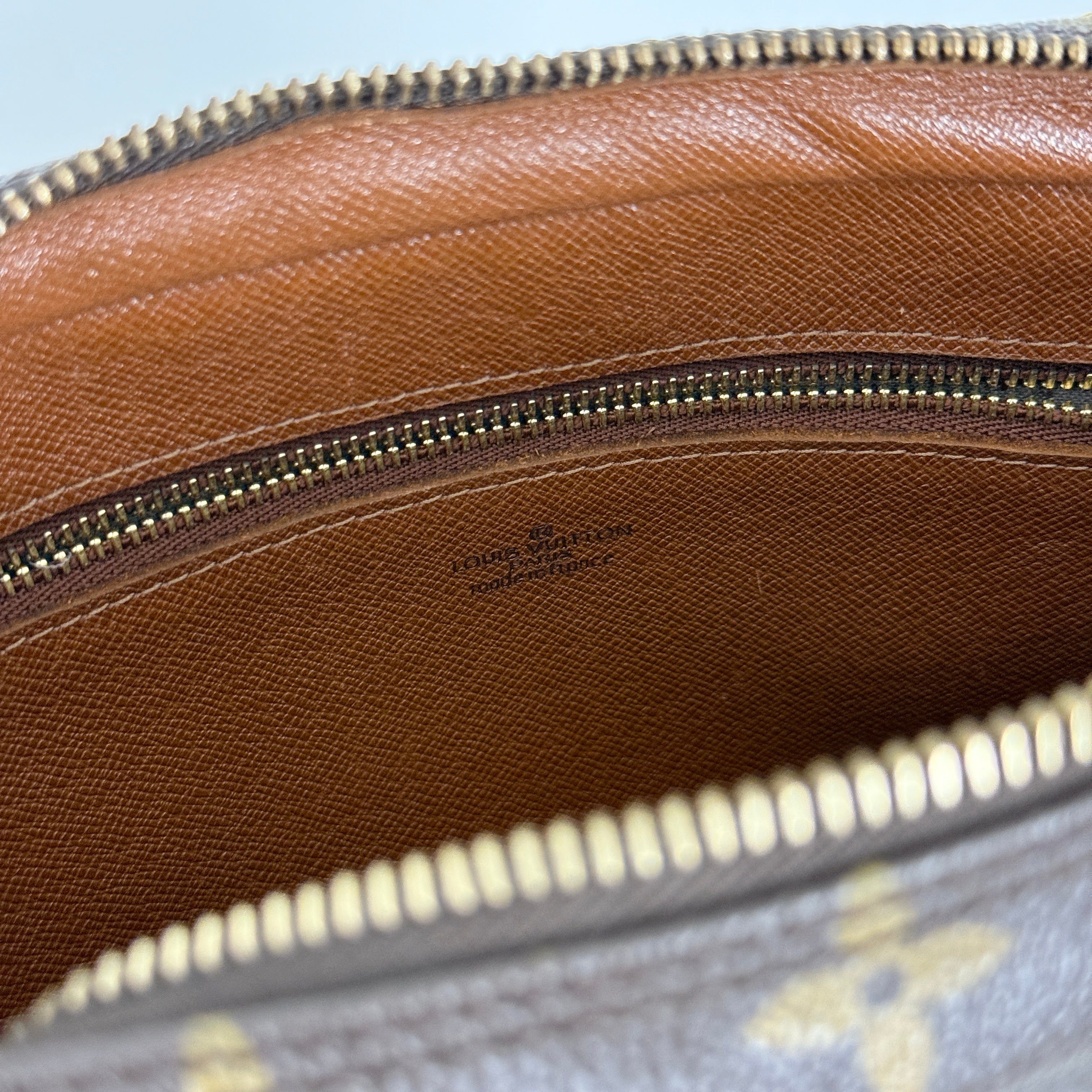 Monogram Jeune Fille