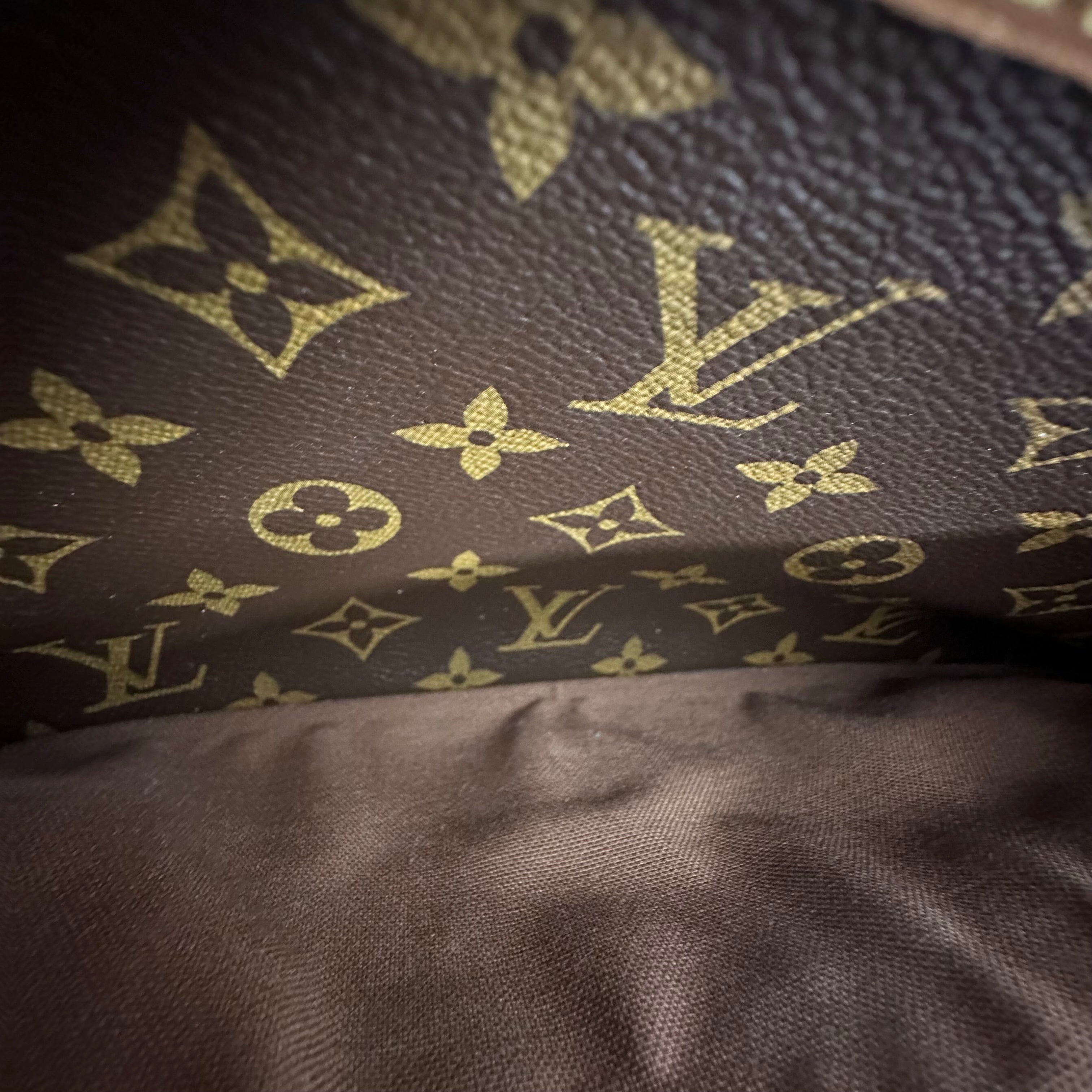 Monogram Sologne