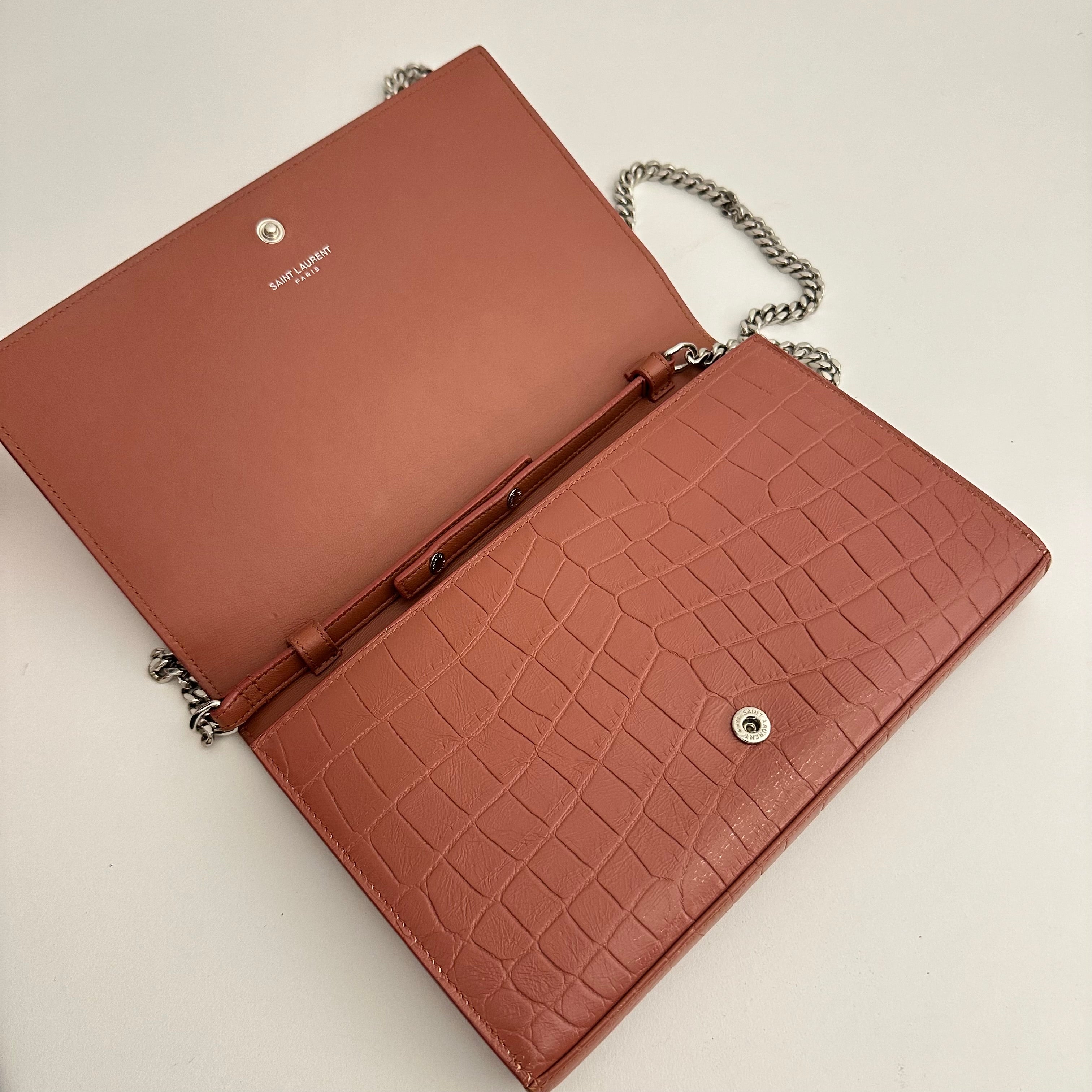 Kate Chain on Wallet