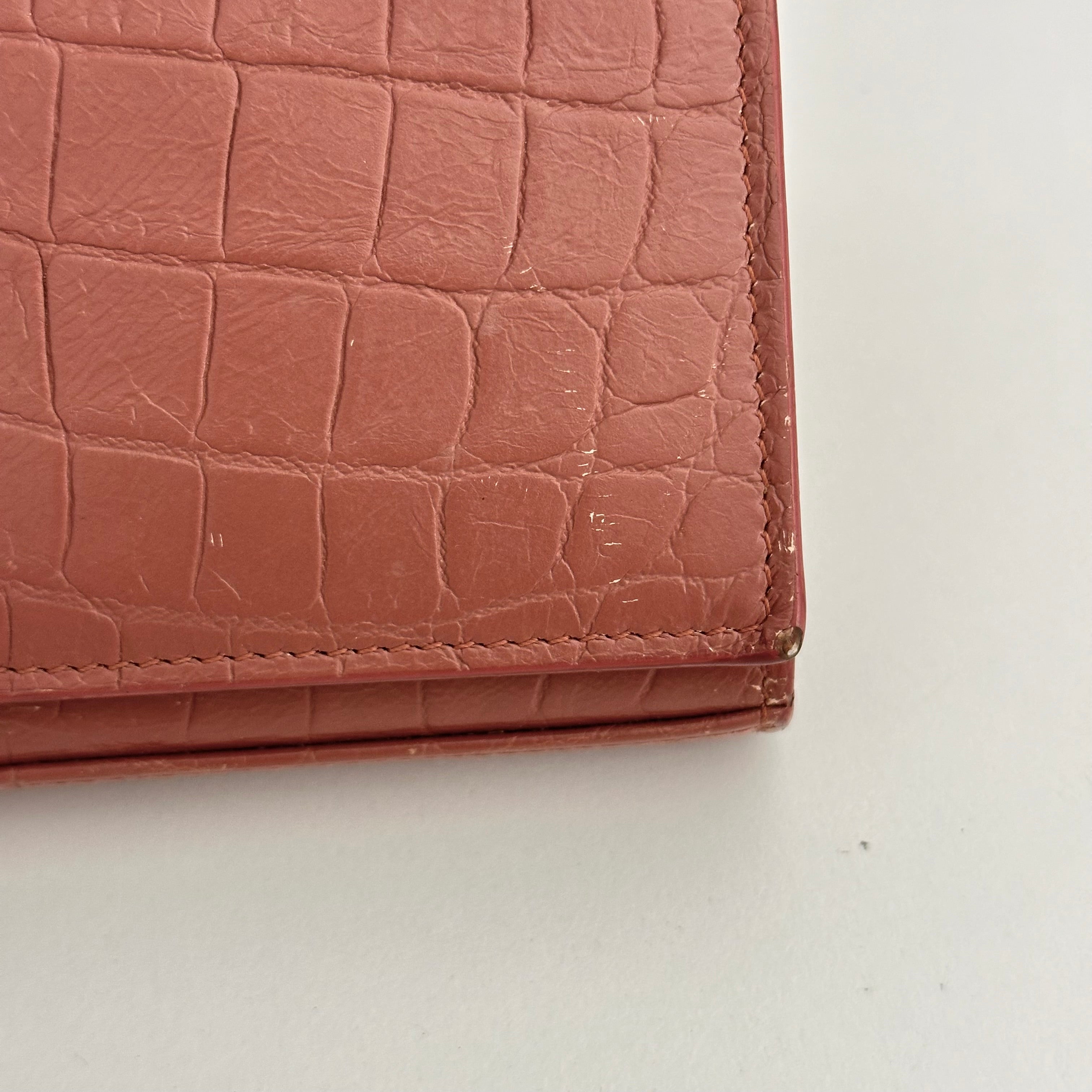 Kate Chain on Wallet