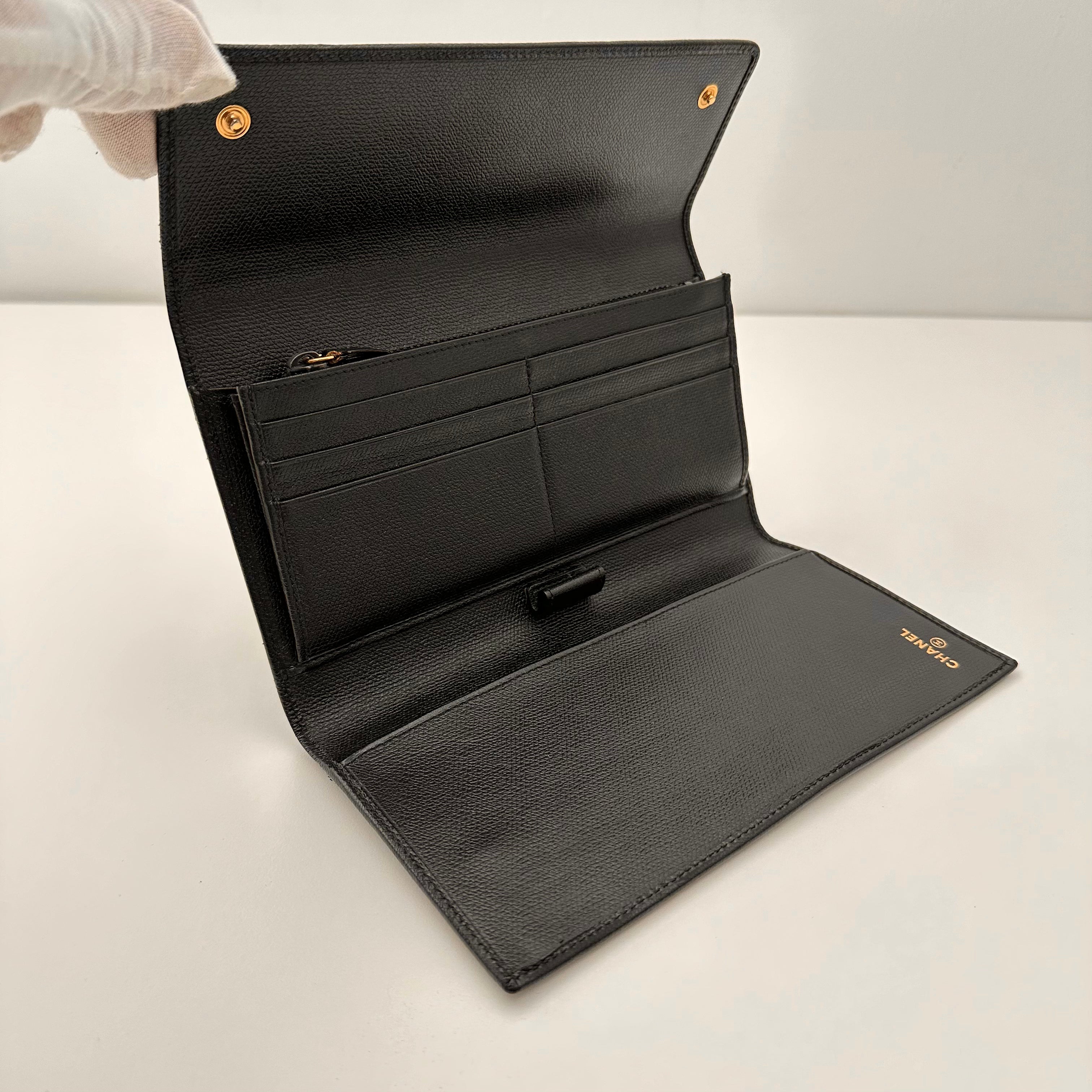 Vintage Double Snap Tri-Fold Wallet