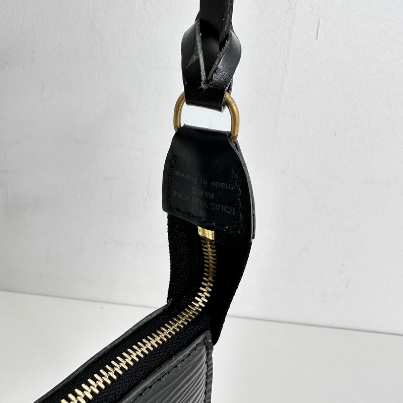 Black Epi Pochette Accessorie