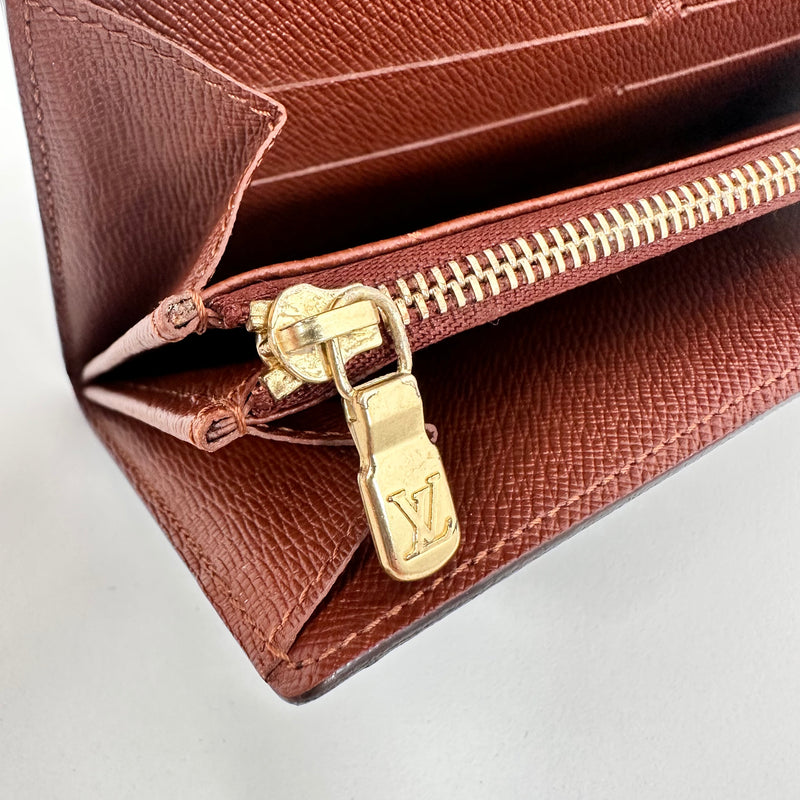 Monogram Wallet with Chain