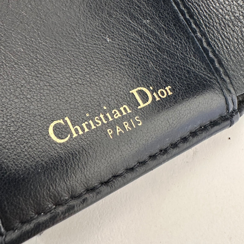 Oblique Cardholder