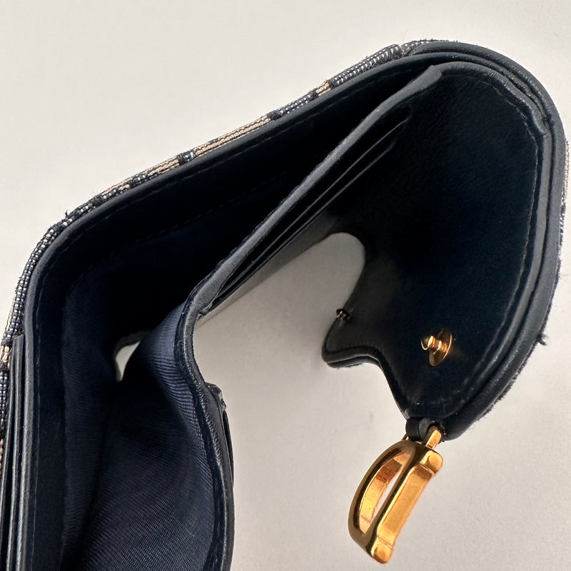 Oblique Cardholder