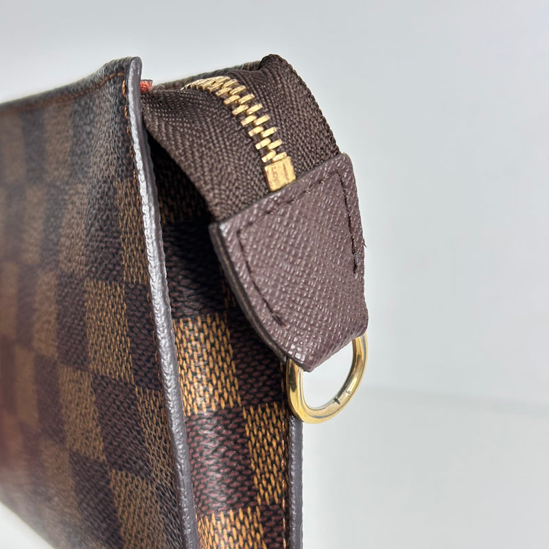 Damier Ebene Bucket Pouch