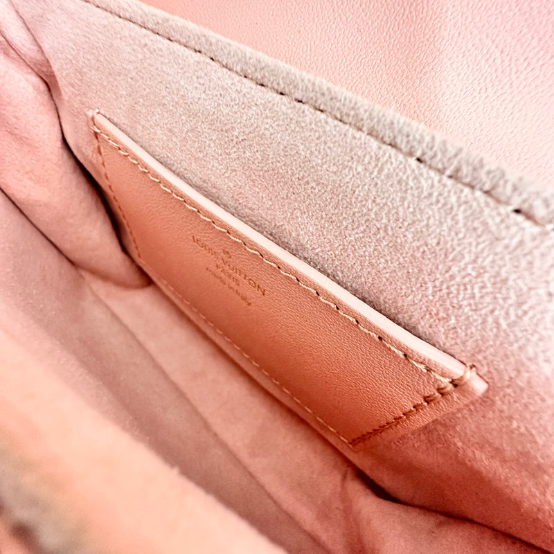 New Wave Multi-Pochette