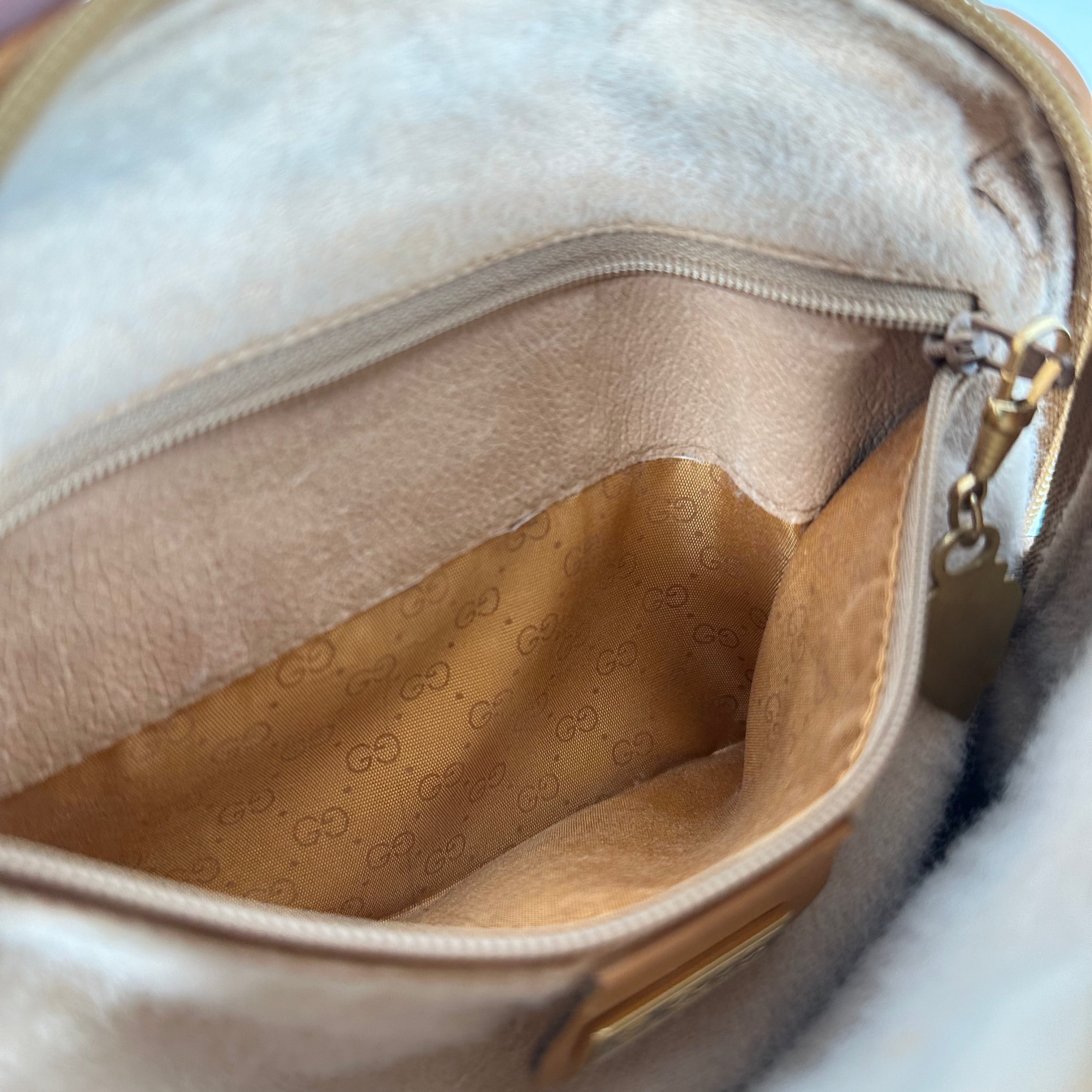 Micro GG Square Crossbody