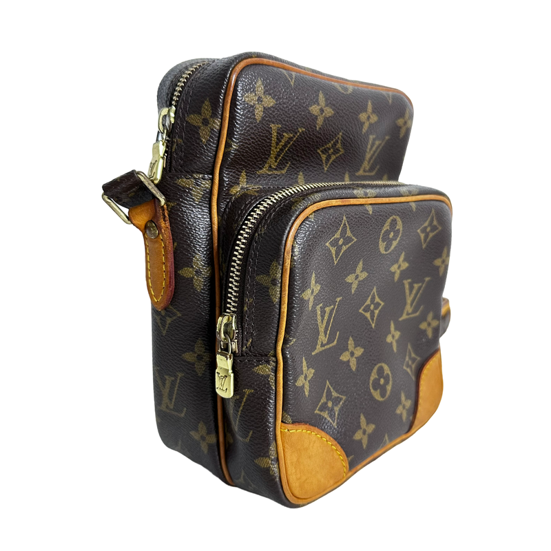 Monogram Amazone