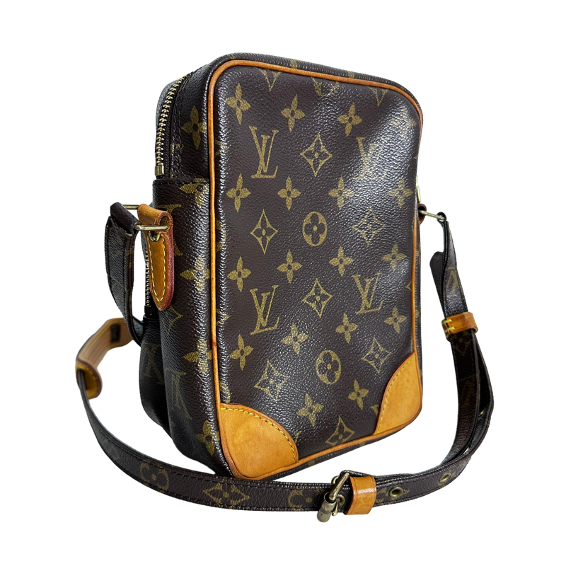 Monogram Amazone