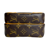 Monogram Amazone