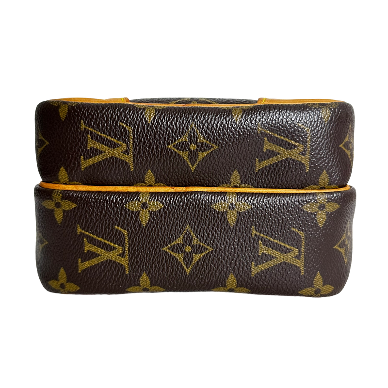 Monogram Amazone