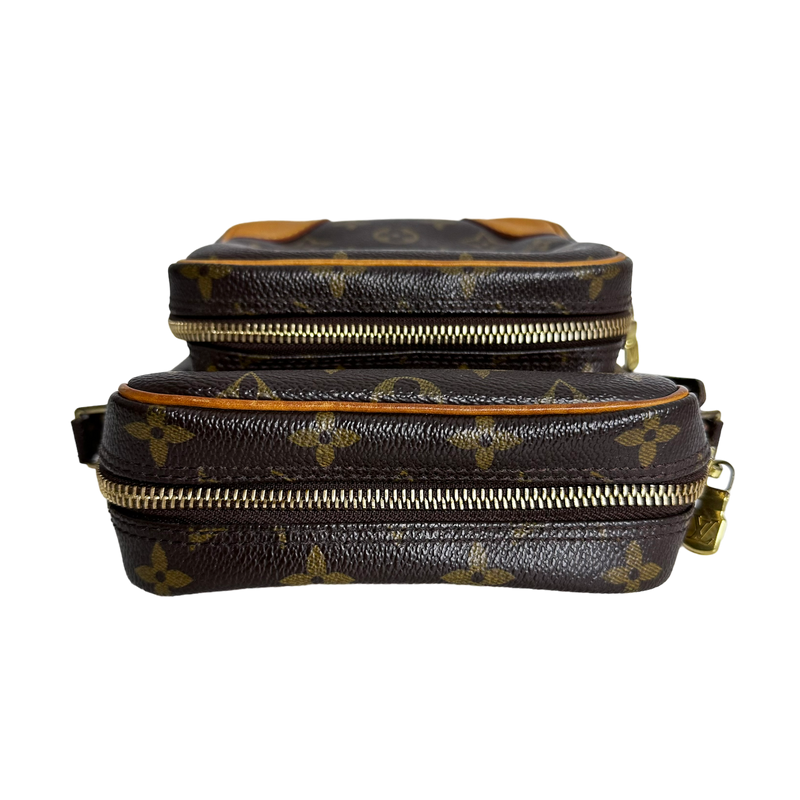 Monogram Amazone