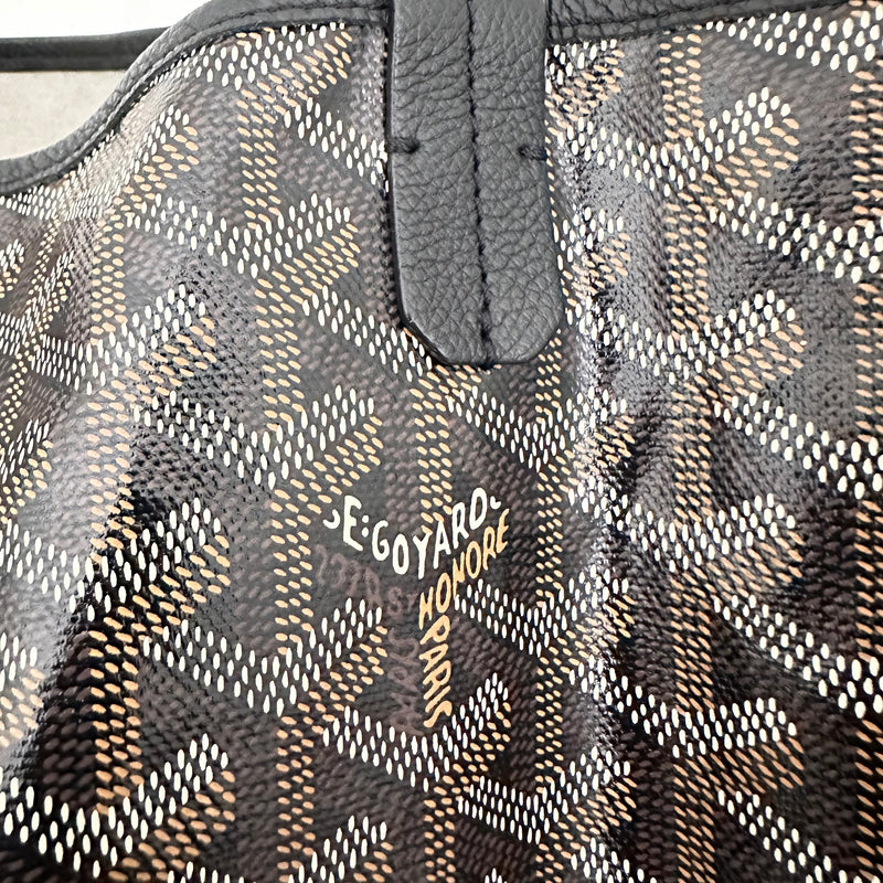 St. Louis Black GM Tote
