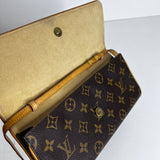 Monogram Pochette Twin GM
